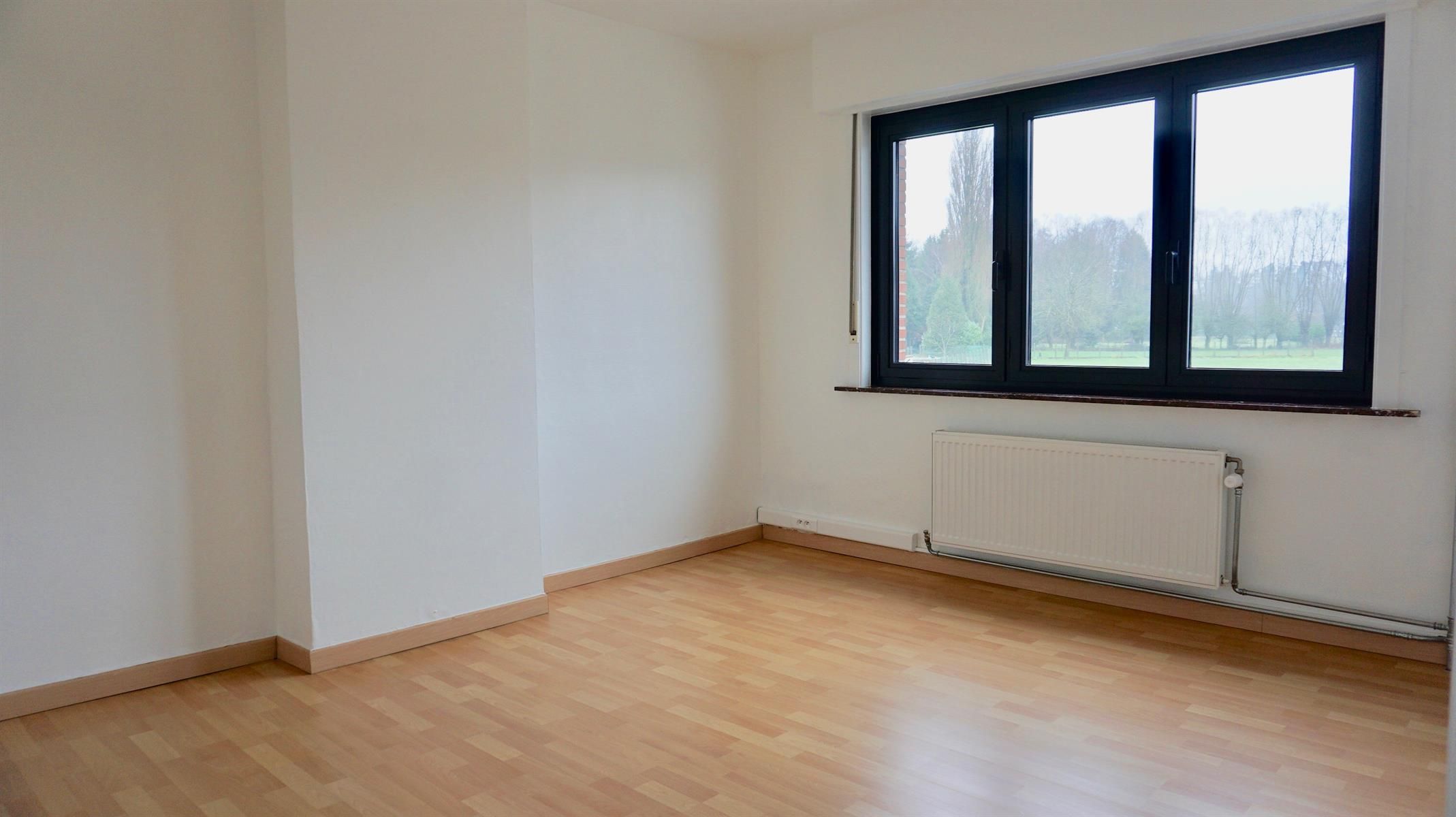 VOLLEDIG INSTAPKLARE WONING TE HUUR IN CENTRUM ASSE!  foto 9