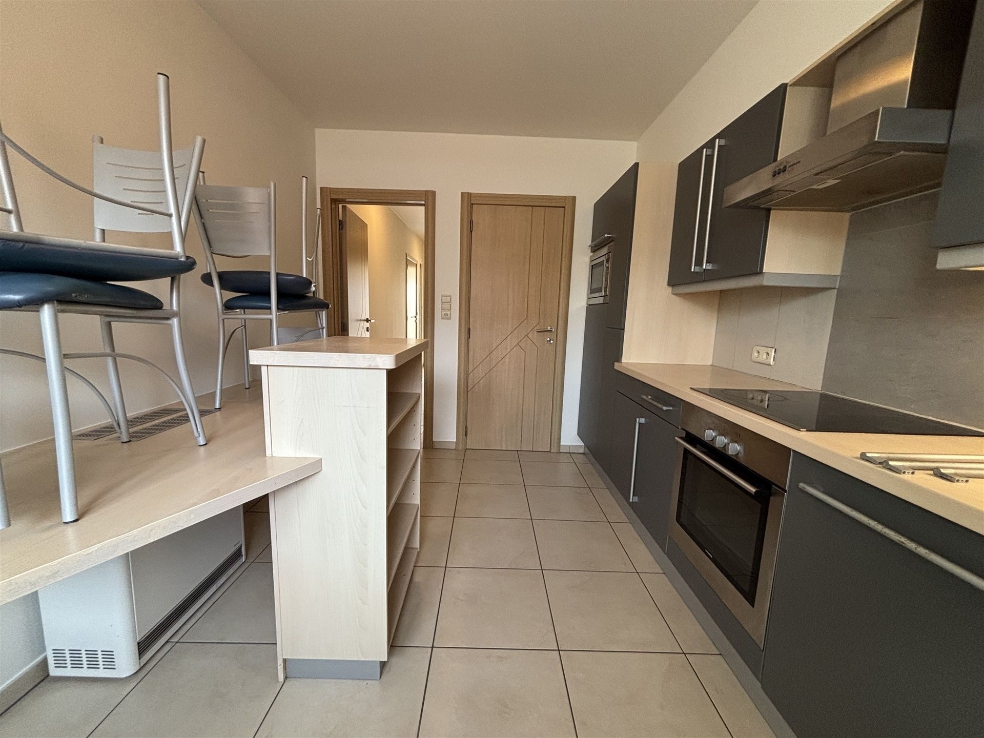 Duplex met 2 slaapkamers & 2 extra zolderkamers foto 9