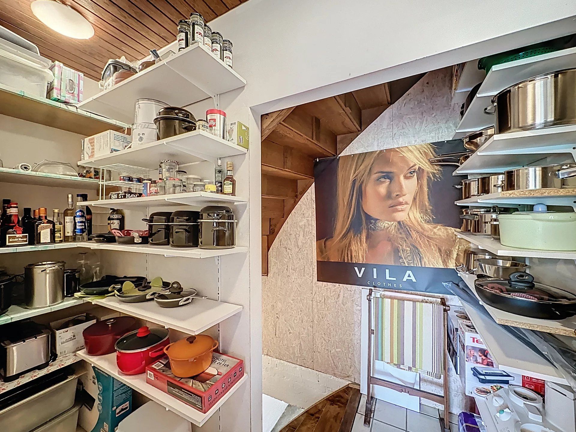 Zeer verzorgde landelijke woning op prachtig perceel met 3 slaapkamers en 2 badkamers. foto 32