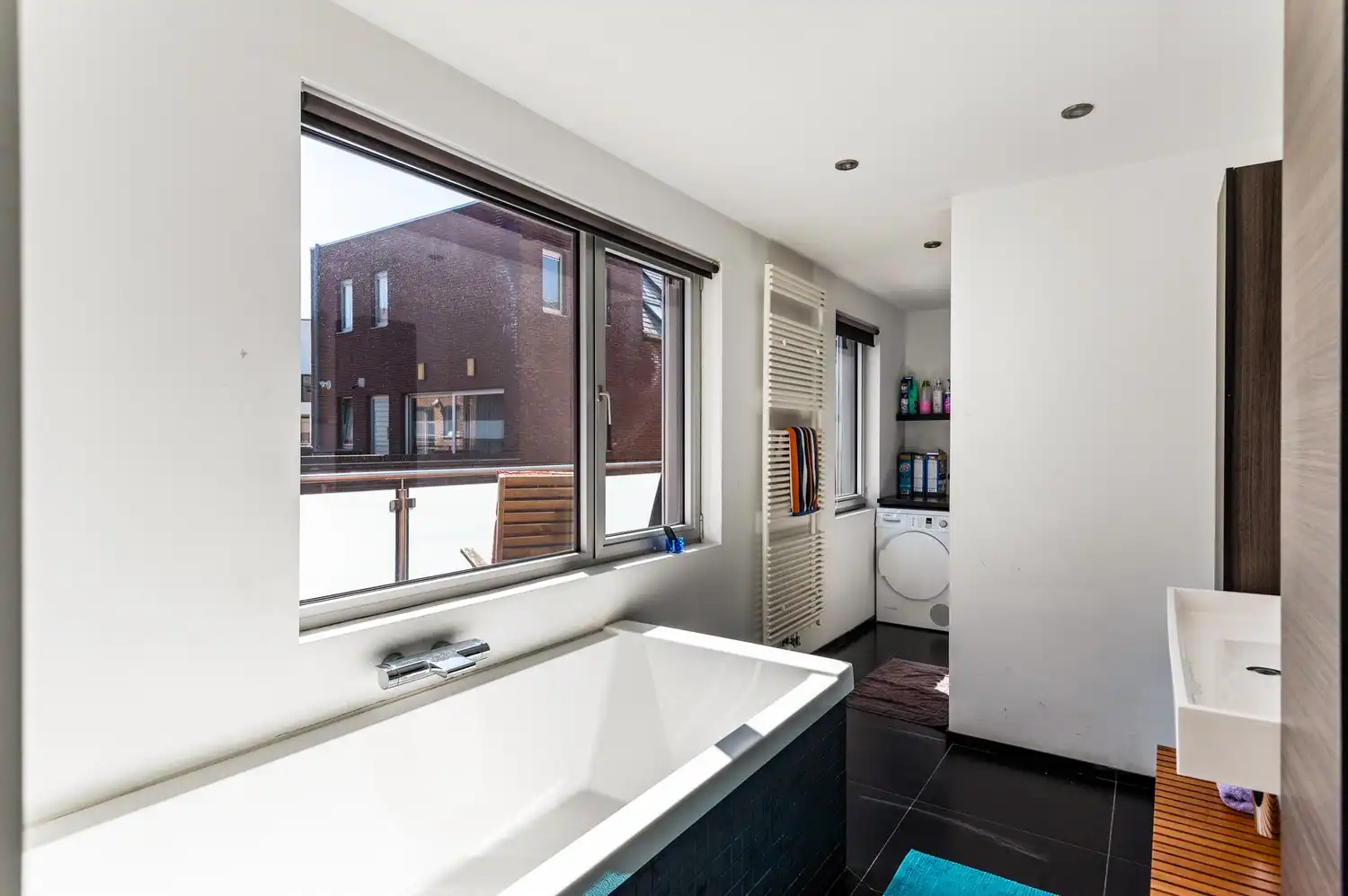 Gerenoveerde woning met 3 slaapkamers en terras te Lier foto 10