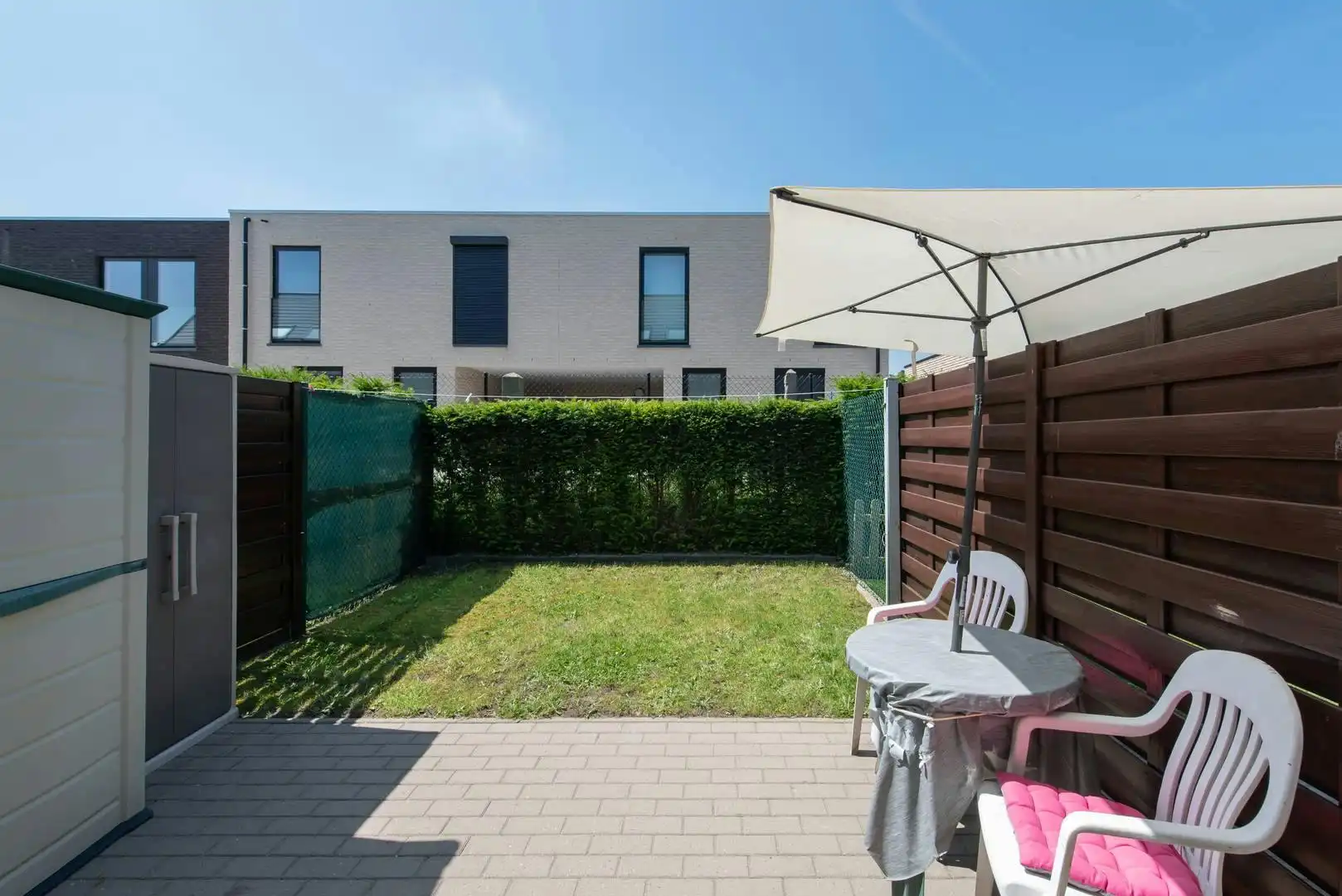 Gelijkvloers appartement met tuin te koop op rustige locatie foto 2