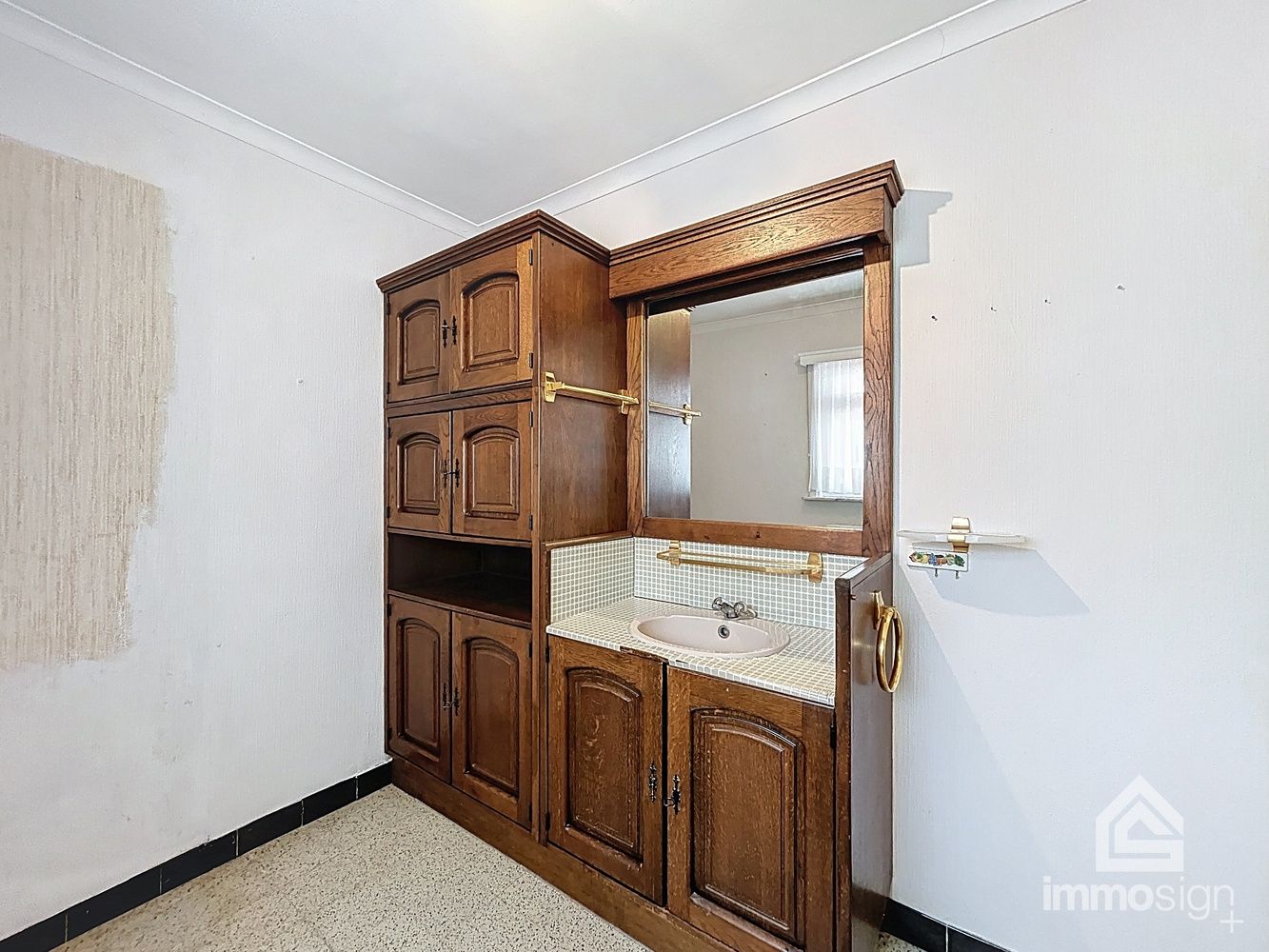 Charmante gezinswoning met potentieel op ruim hoekperceel in hartje Eksel foto 12