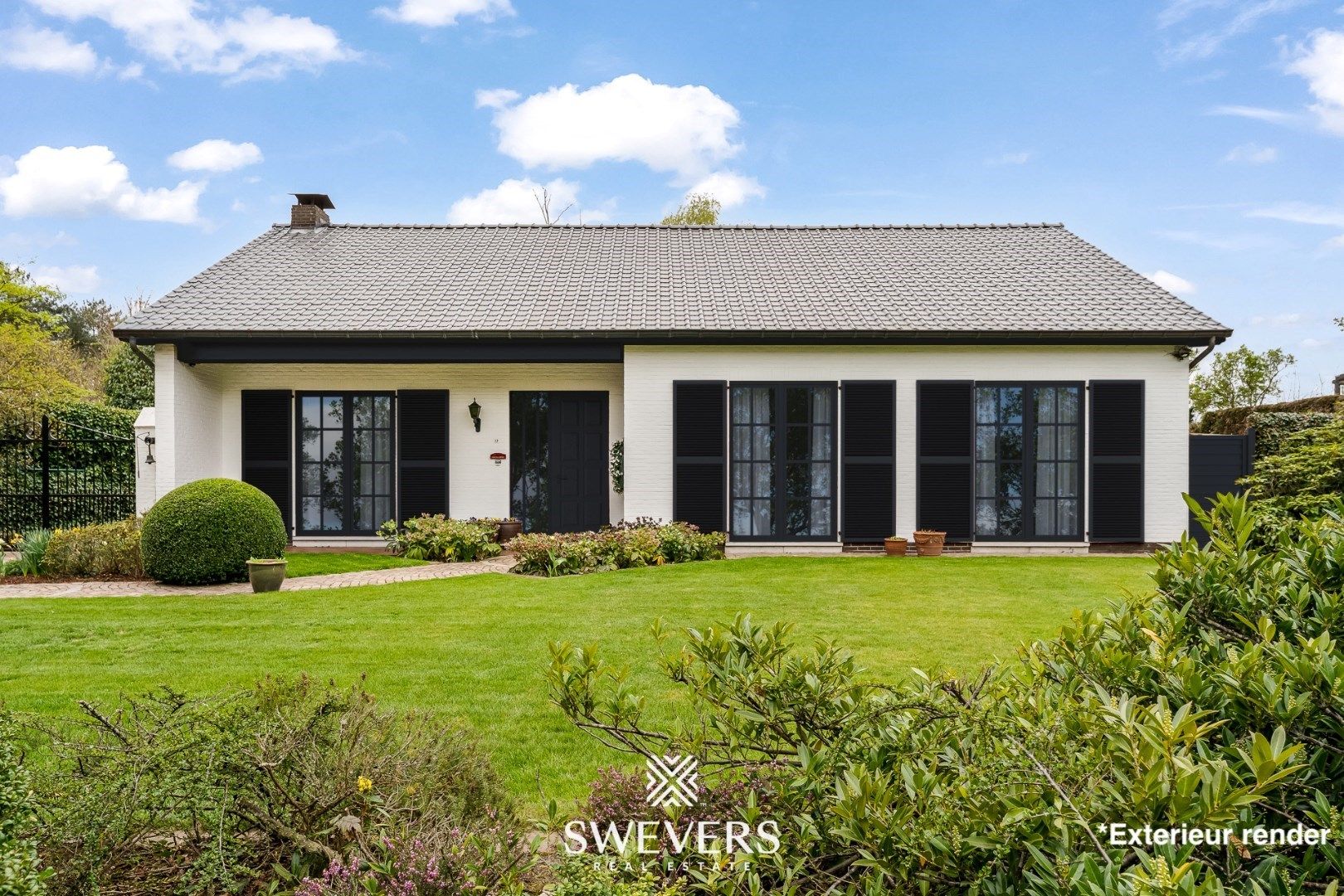 Instapklare woning met 5 slaapkamers op een zonnig perceel van 12a 50ca foto {{pictureIndex}}