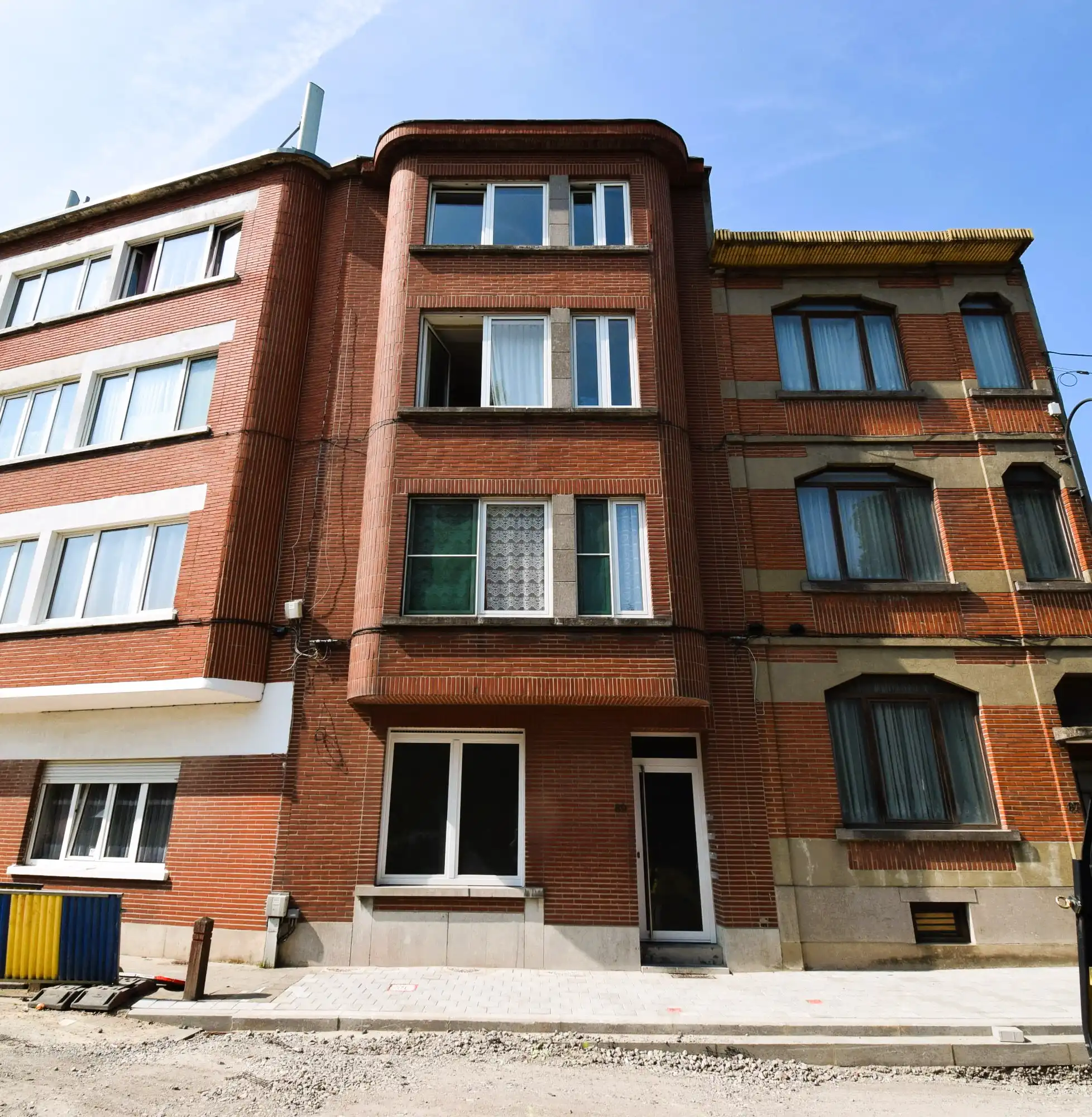 Appartement 1 slaapkamer + bureel foto {{pictureIndex}}