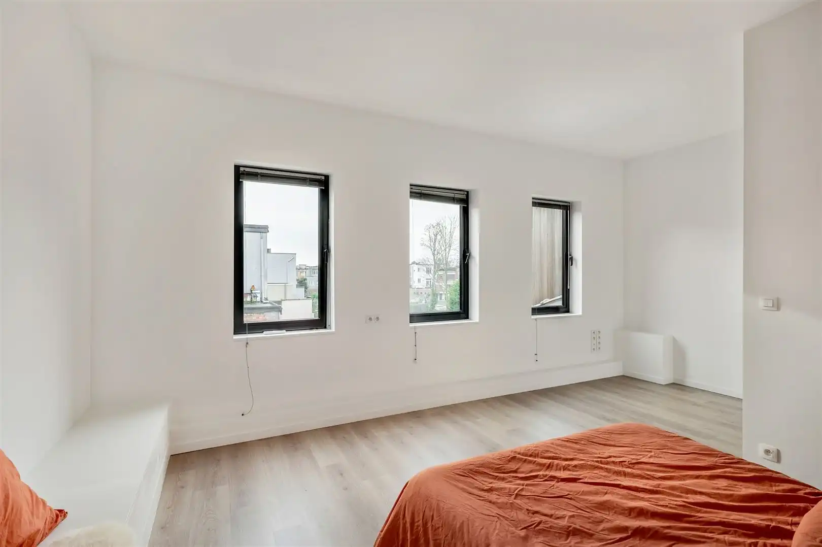 Uitzonderlijk herenhuis volledig gerenoveerd foto 22