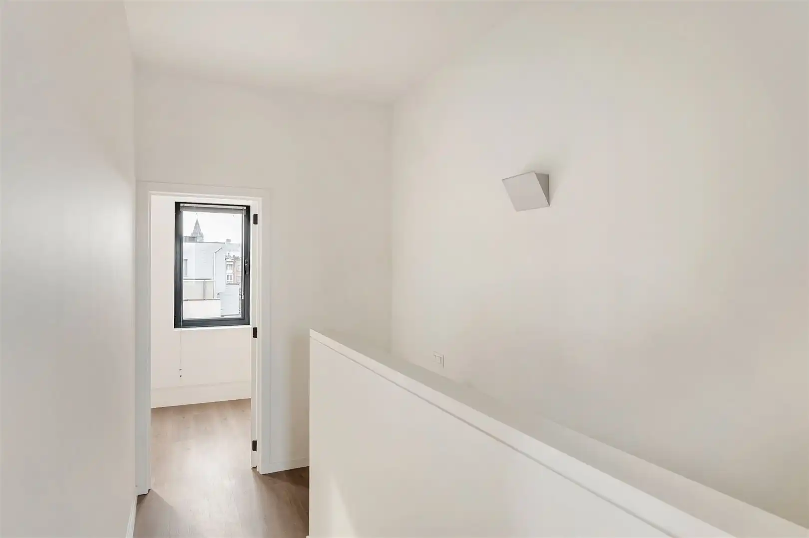 Uitzonderlijk herenhuis volledig gerenoveerd foto 22