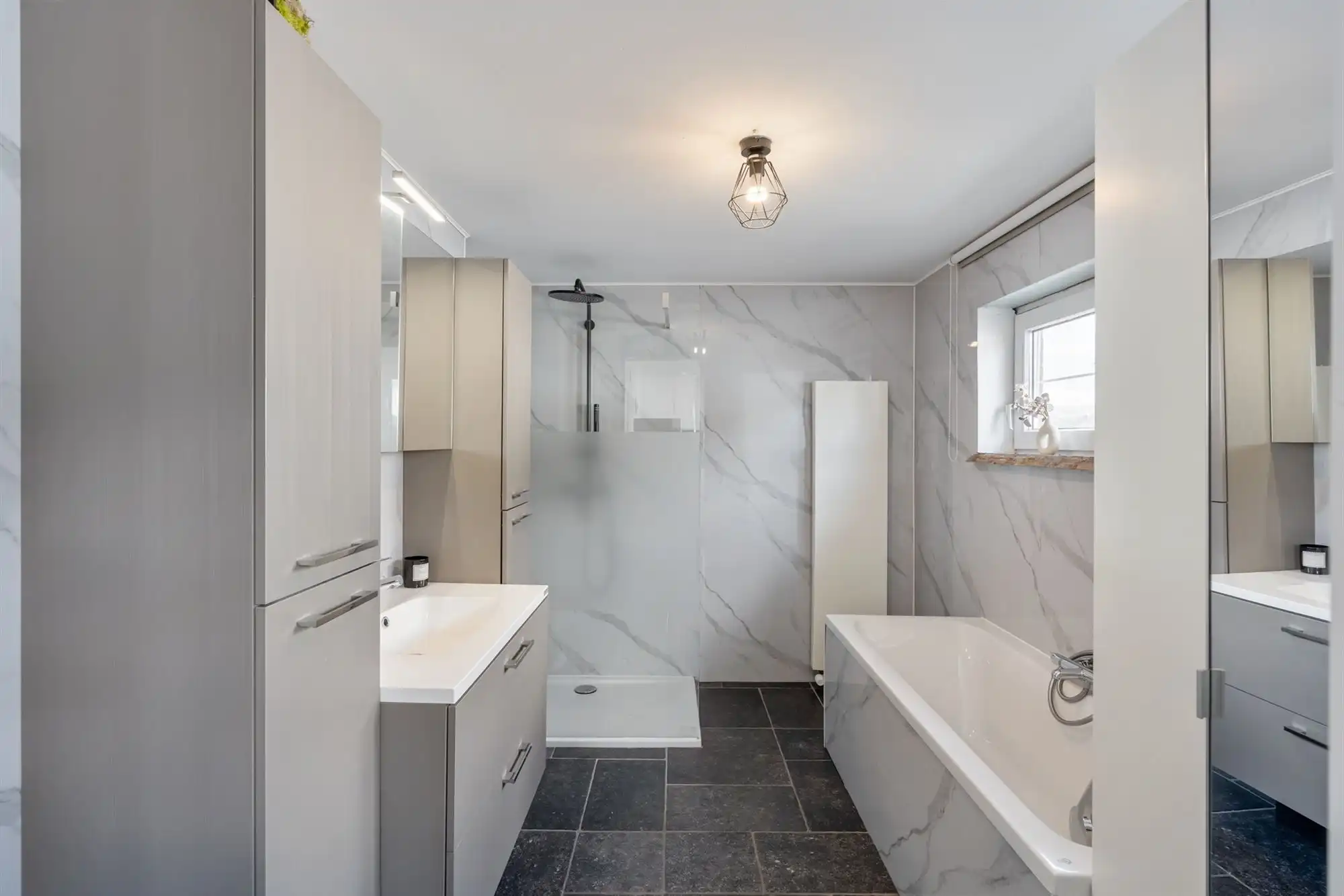 Gerenoveerde halfvrijstaande woning op perceel van 5a 57ca te Neeroeteren foto 9
