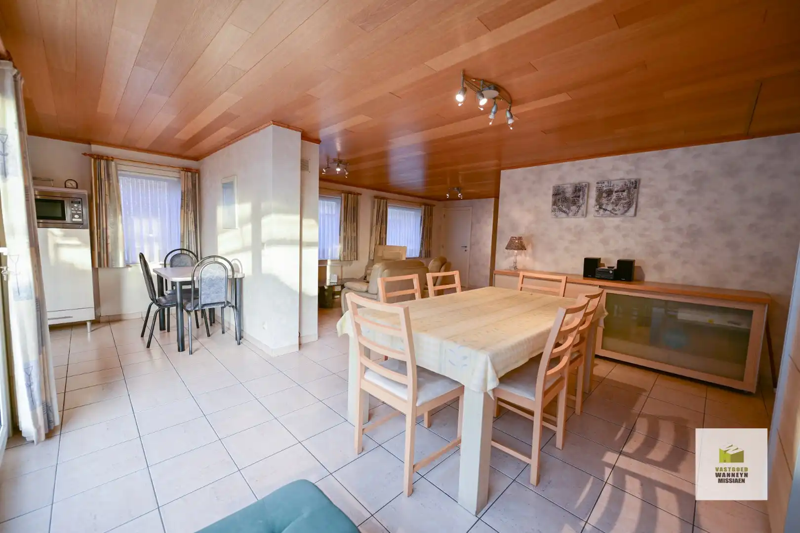 Knusse woning met 1 slaapkamer, gezellige tuin, garage en parking foto 2