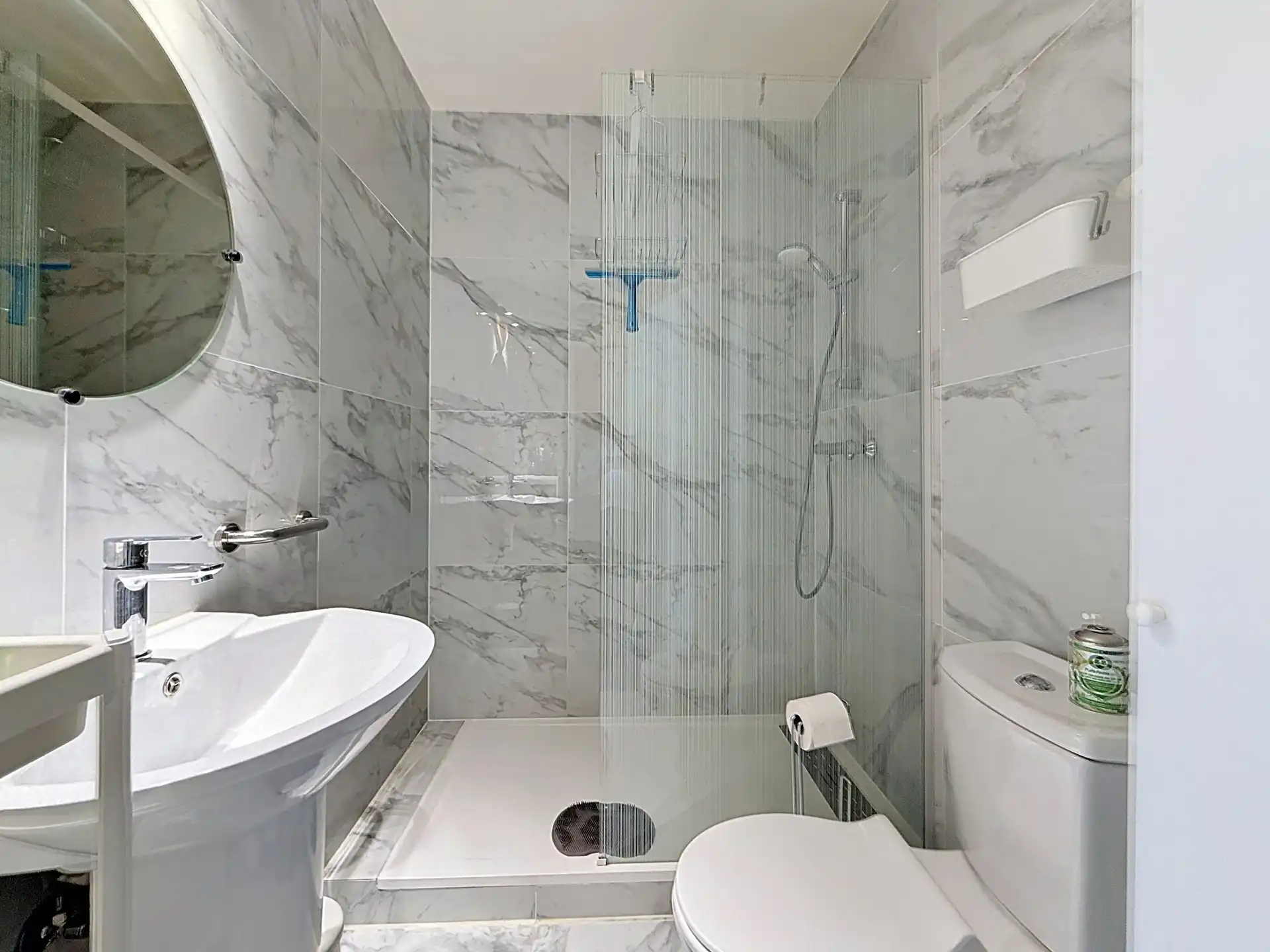 Prachtig volledig gerenoveerd 2-slpkmrappartement 96 m² foto 16