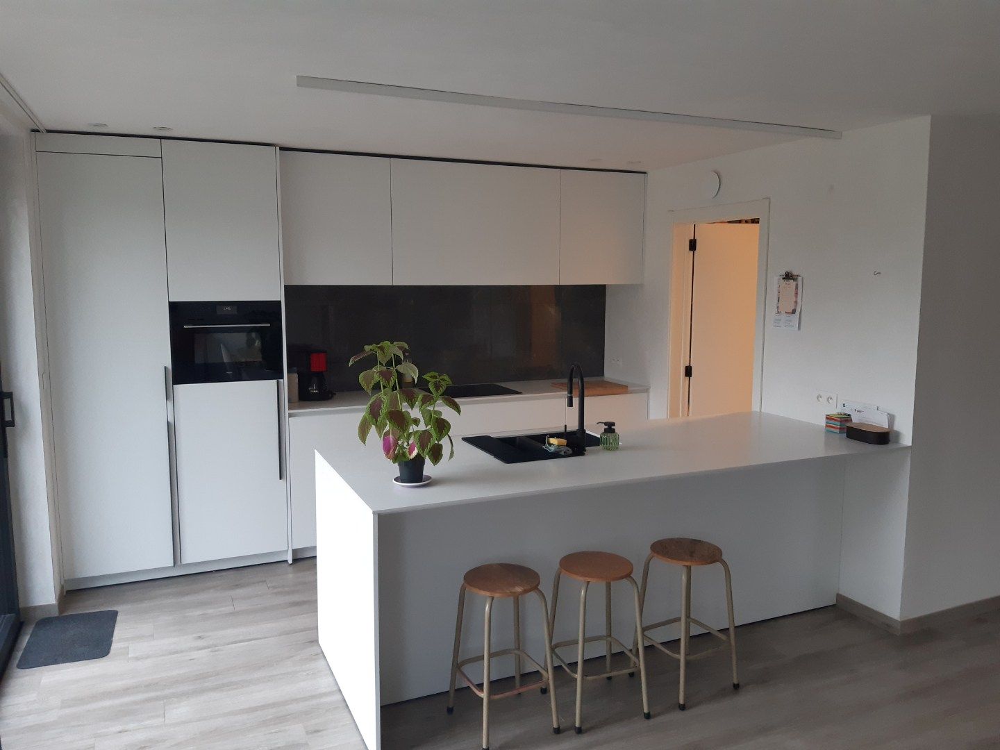 BEN-appartement met terras en tuintje. foto 9