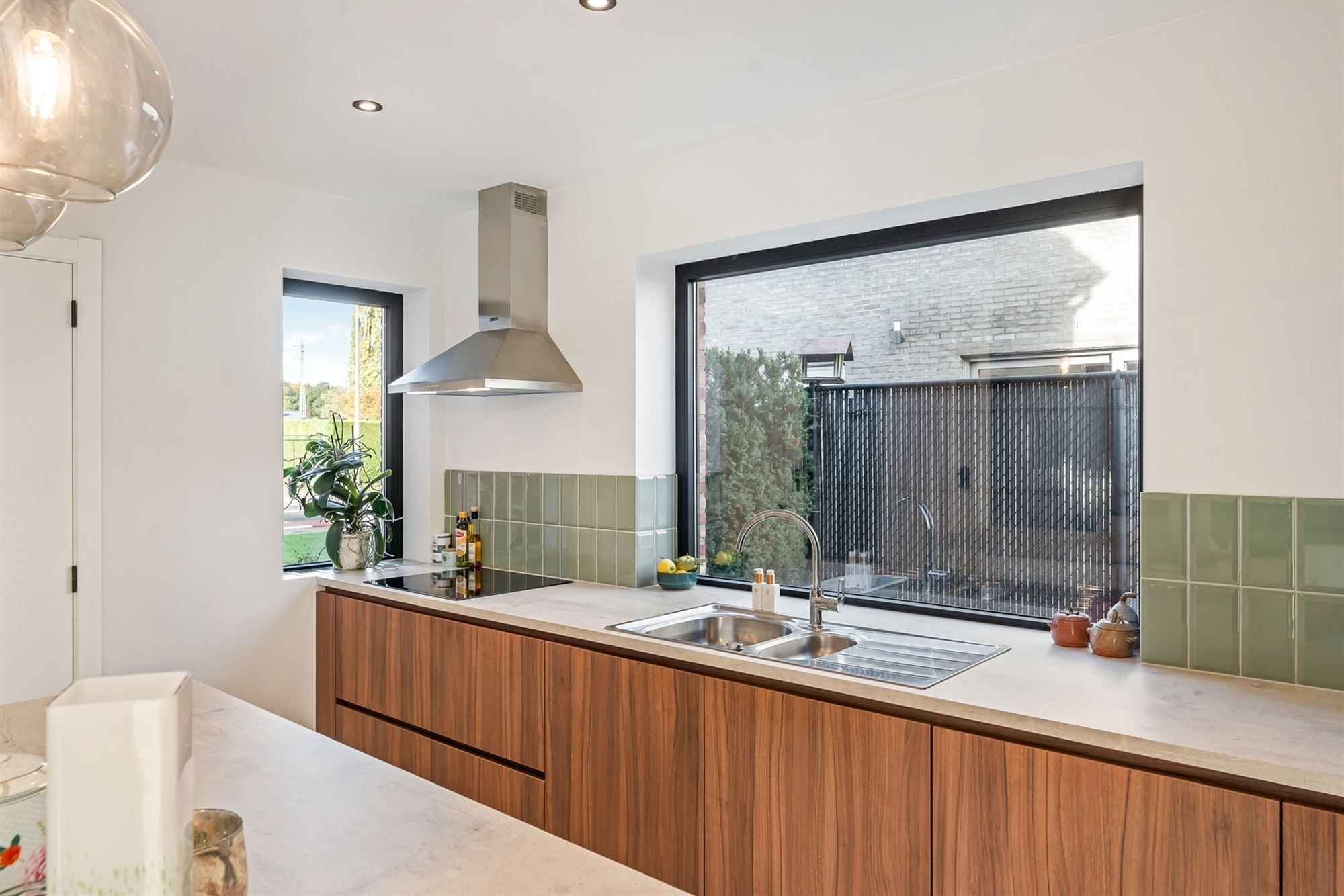 COMPLEET GERENOVEERDE WONING OP PERCEEL VAN BIJNA 8 ARE VLAK BIJ ZOLDER CENTRUM, OMGEVEN DOOR GROEN. foto 10