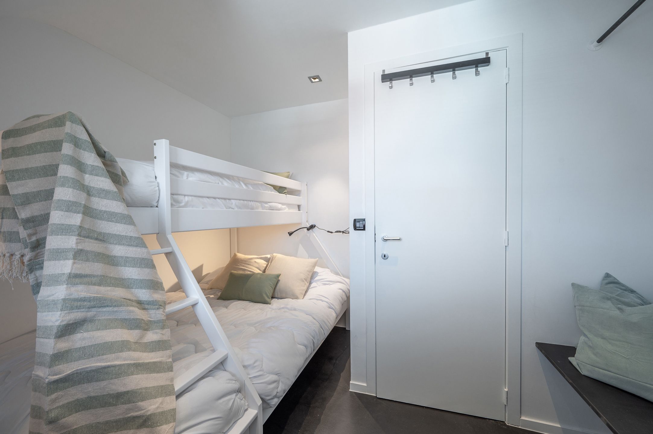 Hedendaags duplex appartement aan de rand van het Zoute... foto 13