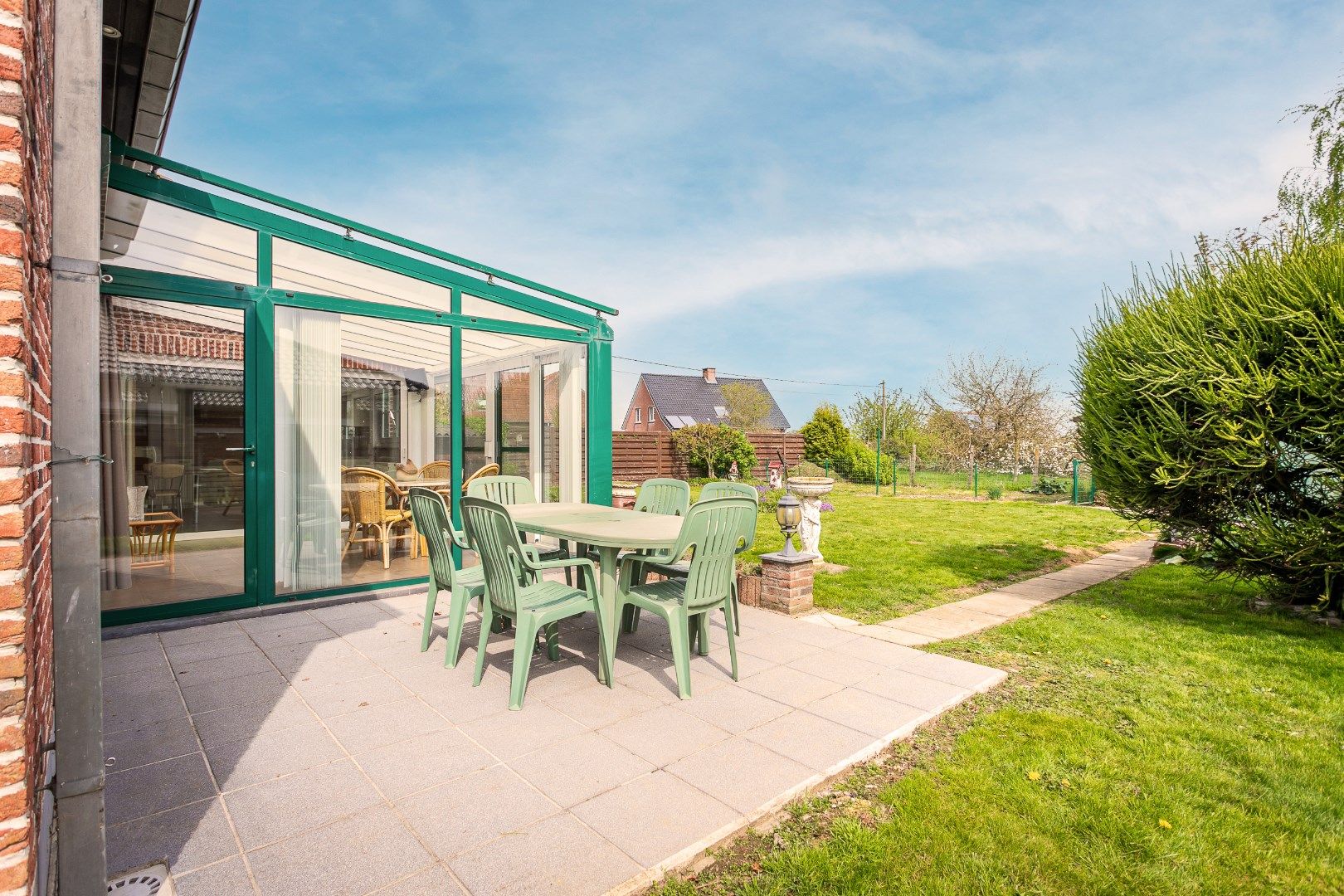 Villa op een perceel van 9a 74ca met garage en potentieel voor 4 à 5 slaapkamers. foto 11