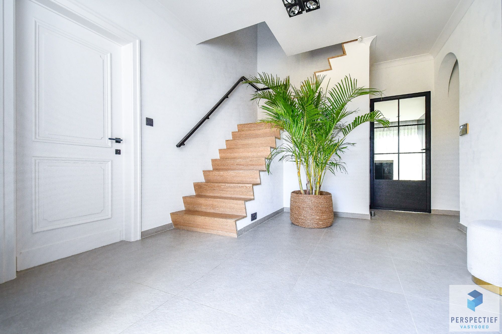 Stijlvol wonen met praktijkmogelijkheden in een groene omgeving tussen Oedelem en Brugge foto 9