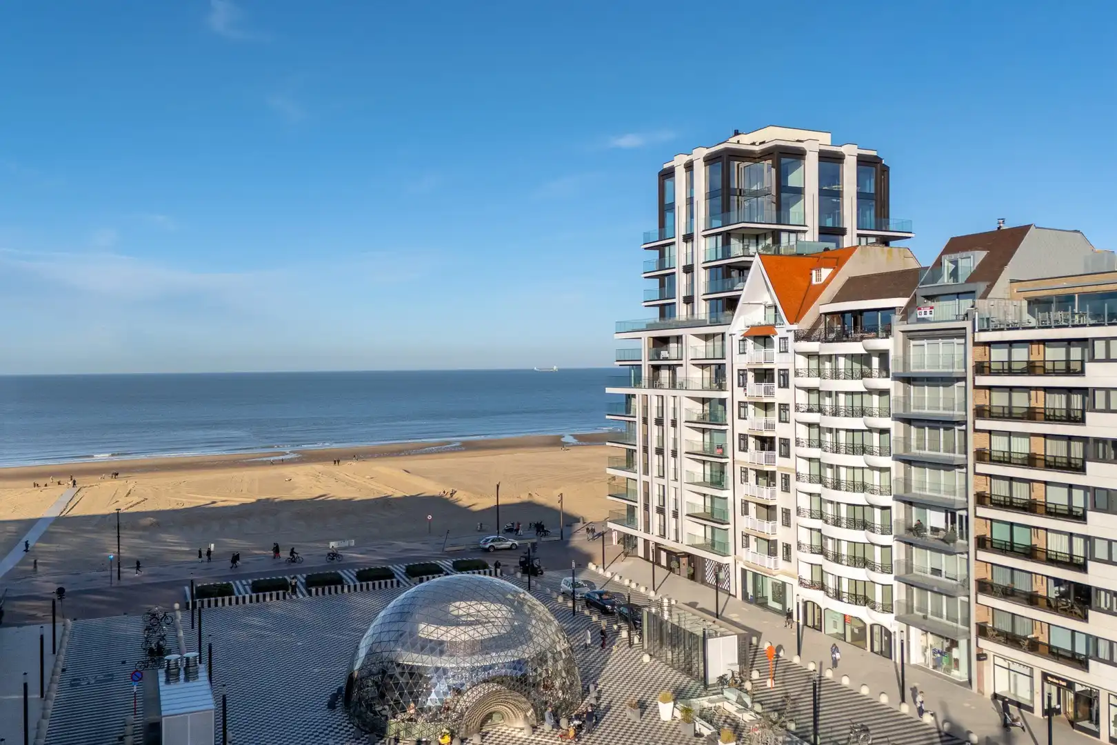 Prachtig duplexappartement met 3 slaapkamers en panoramische uitzichten in het Zoute. foto 8