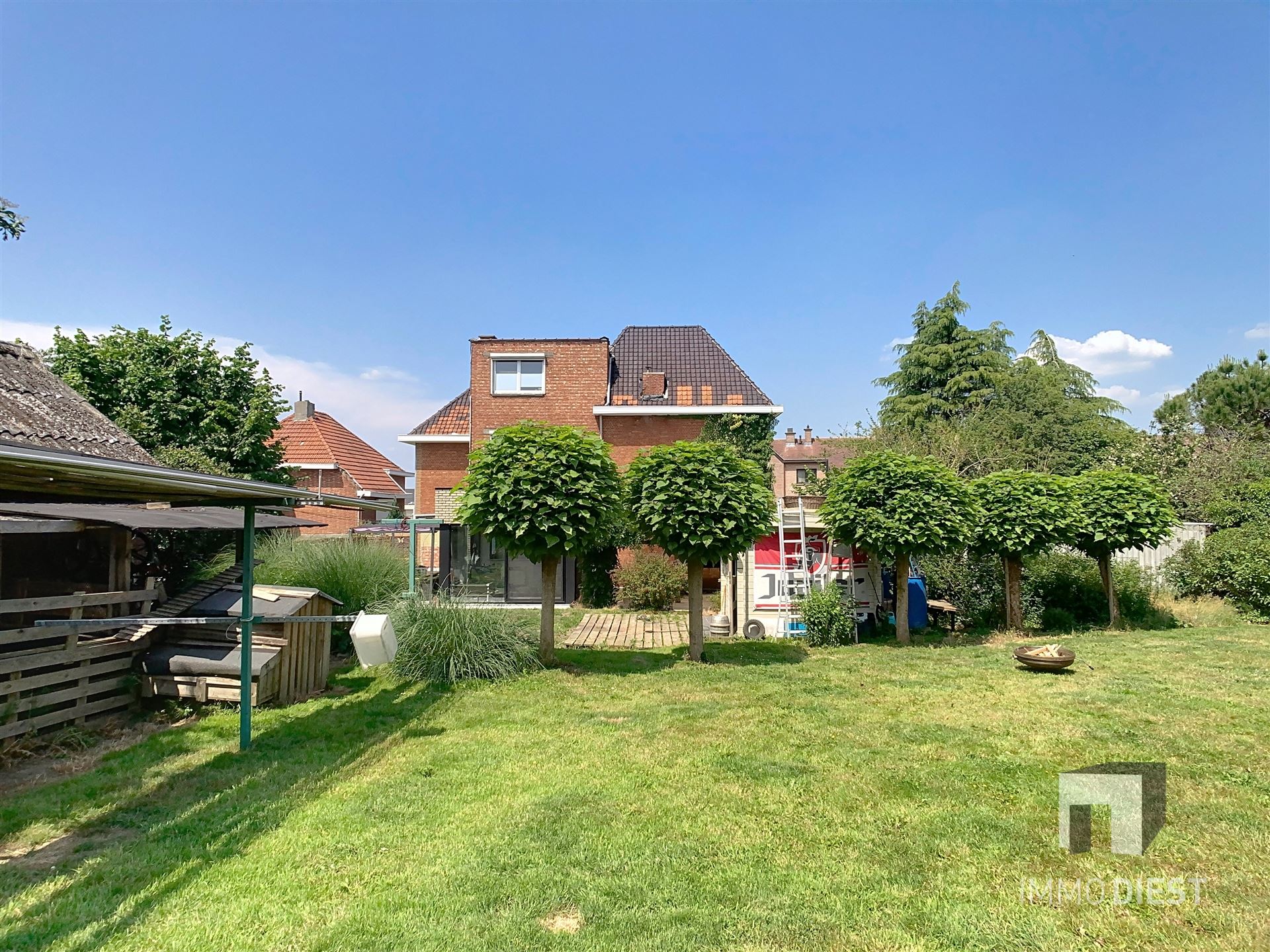 Karaktervolle gezinswoning met art-decogevel op royaal perceel in Scherpenheuvel. foto 22