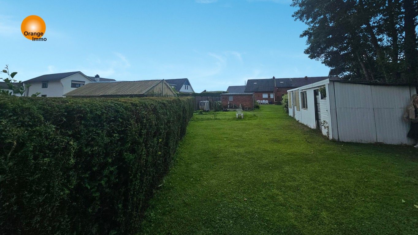 Bungalow met 2 slaapkamers, rustig gelegen met een grote tuin. foto 10