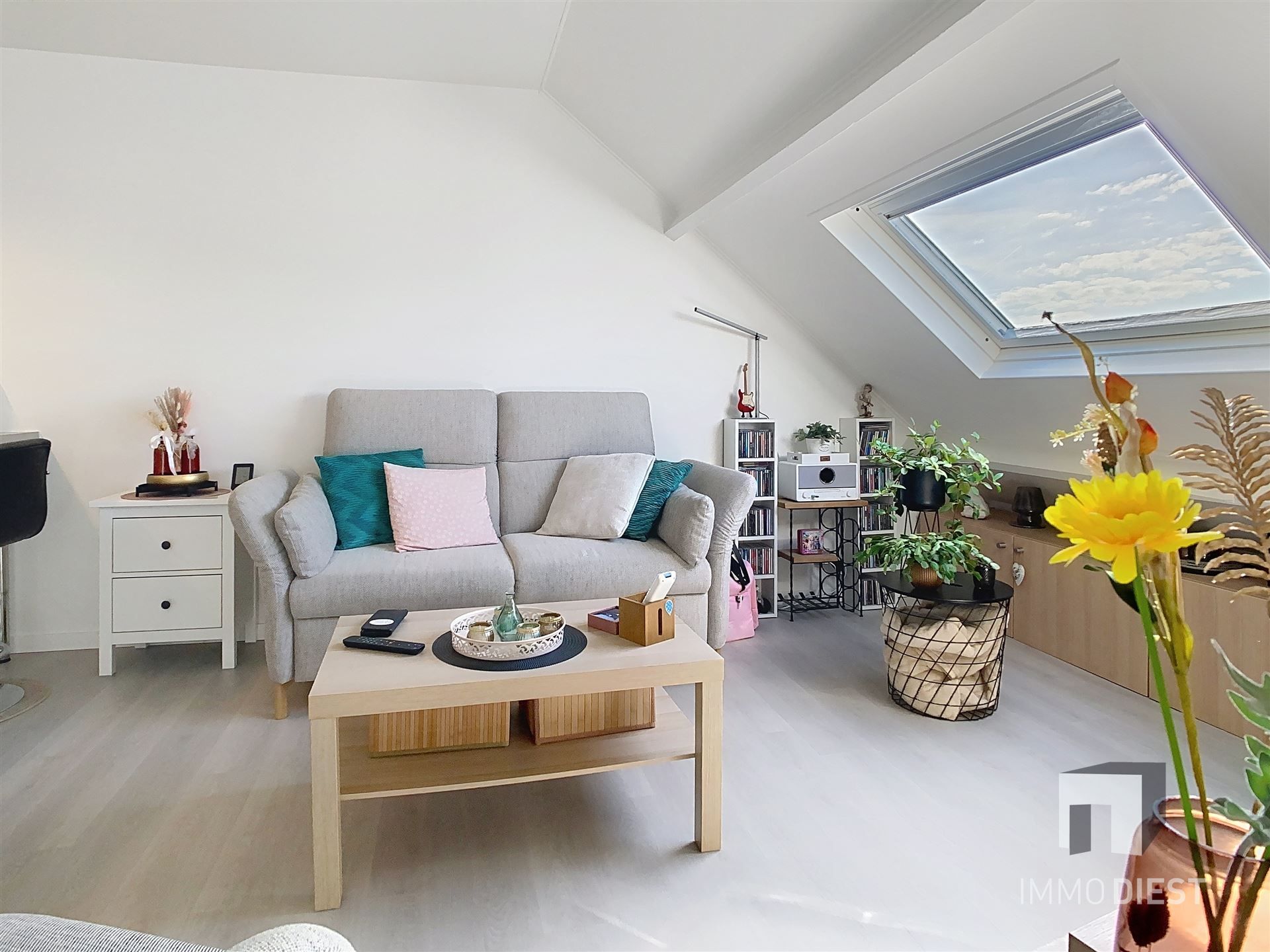 Trendy dakappartement met 2 slaapkamers foto 6