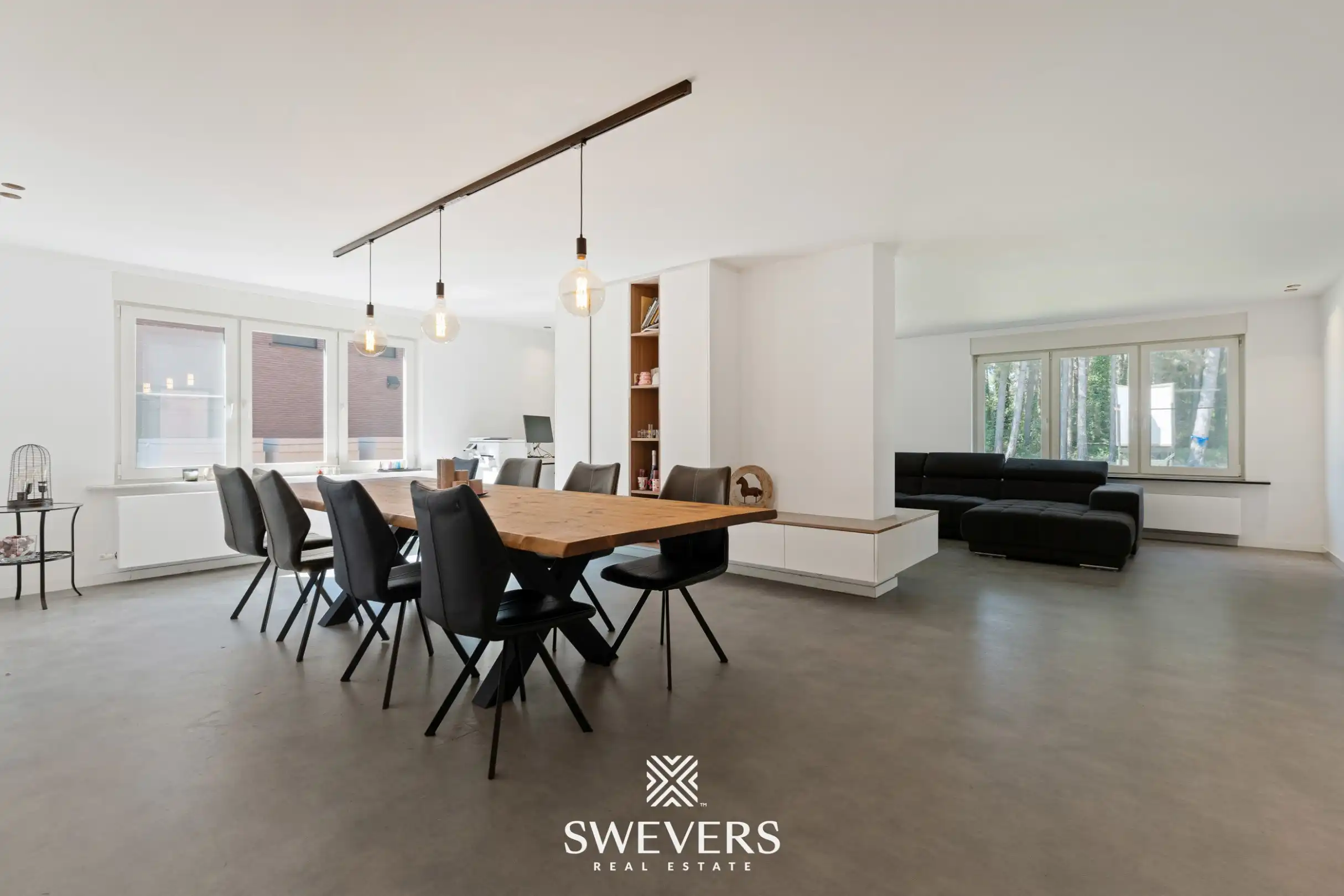 Ruime open bebouwing met 6 slaapkamers op groen perceel van 71 are foto 8