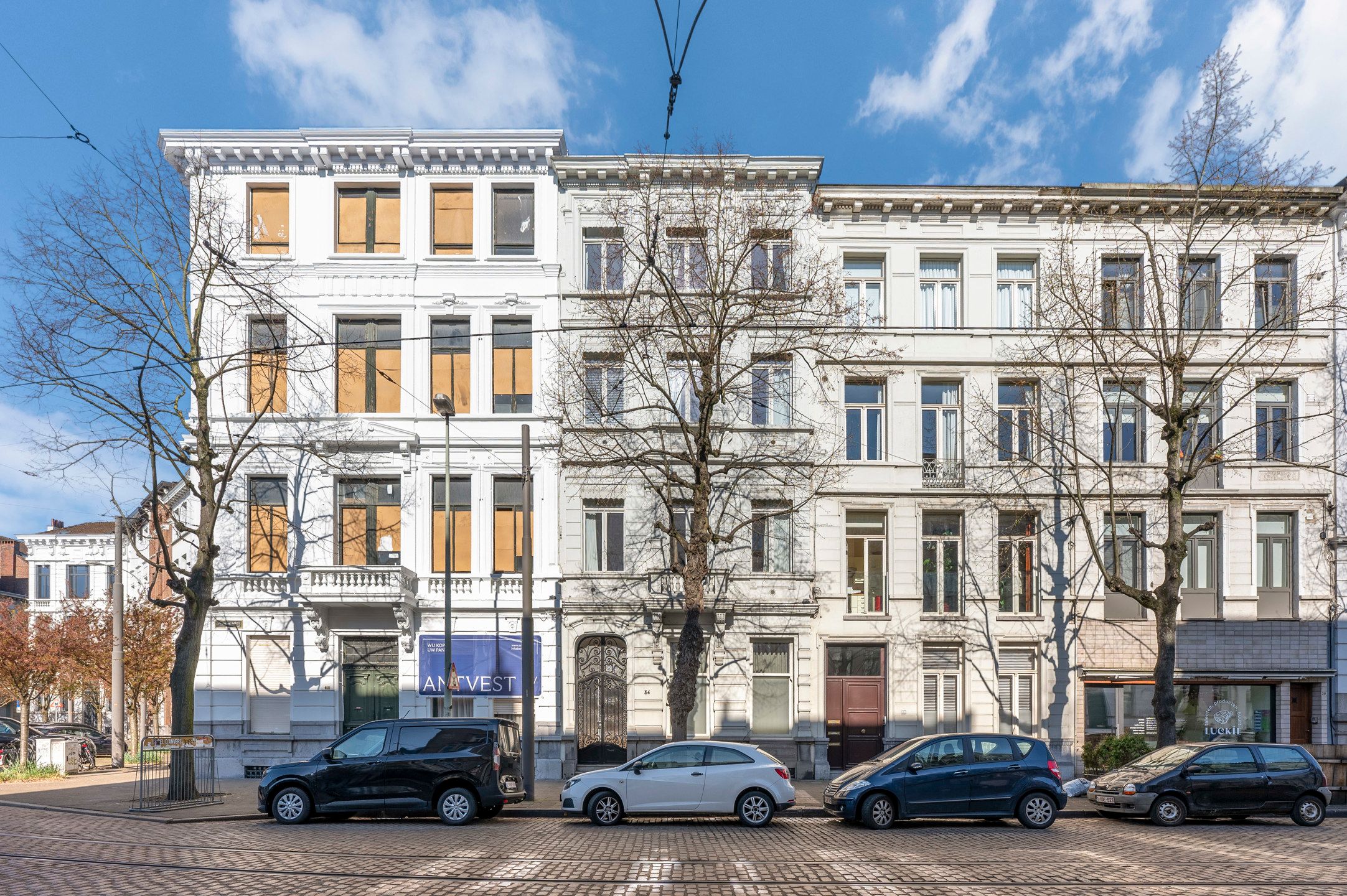 Indrukwekkend herenhuis op een toplocatie te Antwerpen Zuid. foto 32