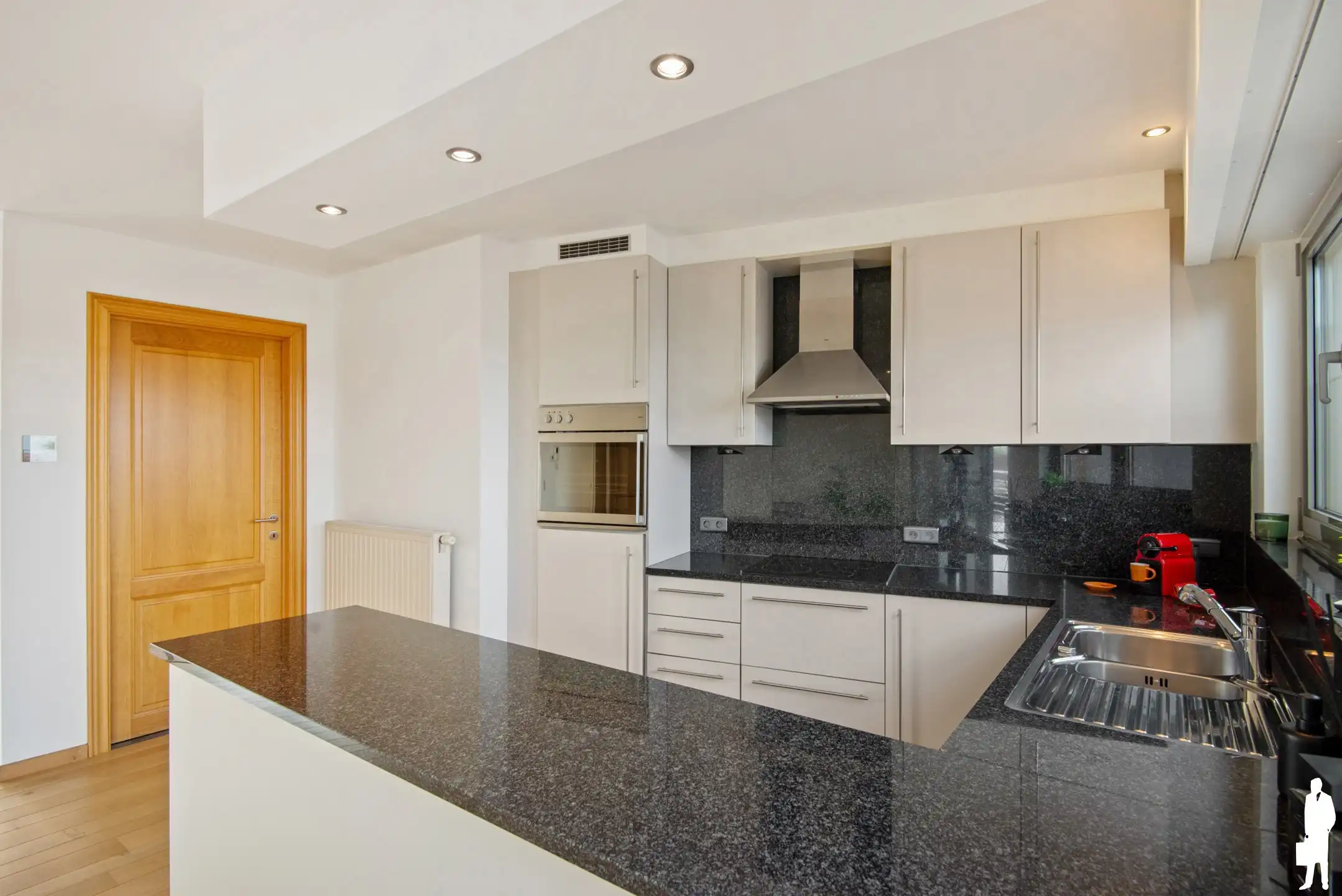 Prachtig penthouse appartement met 2 slpks en 2 terrassen  foto 8
