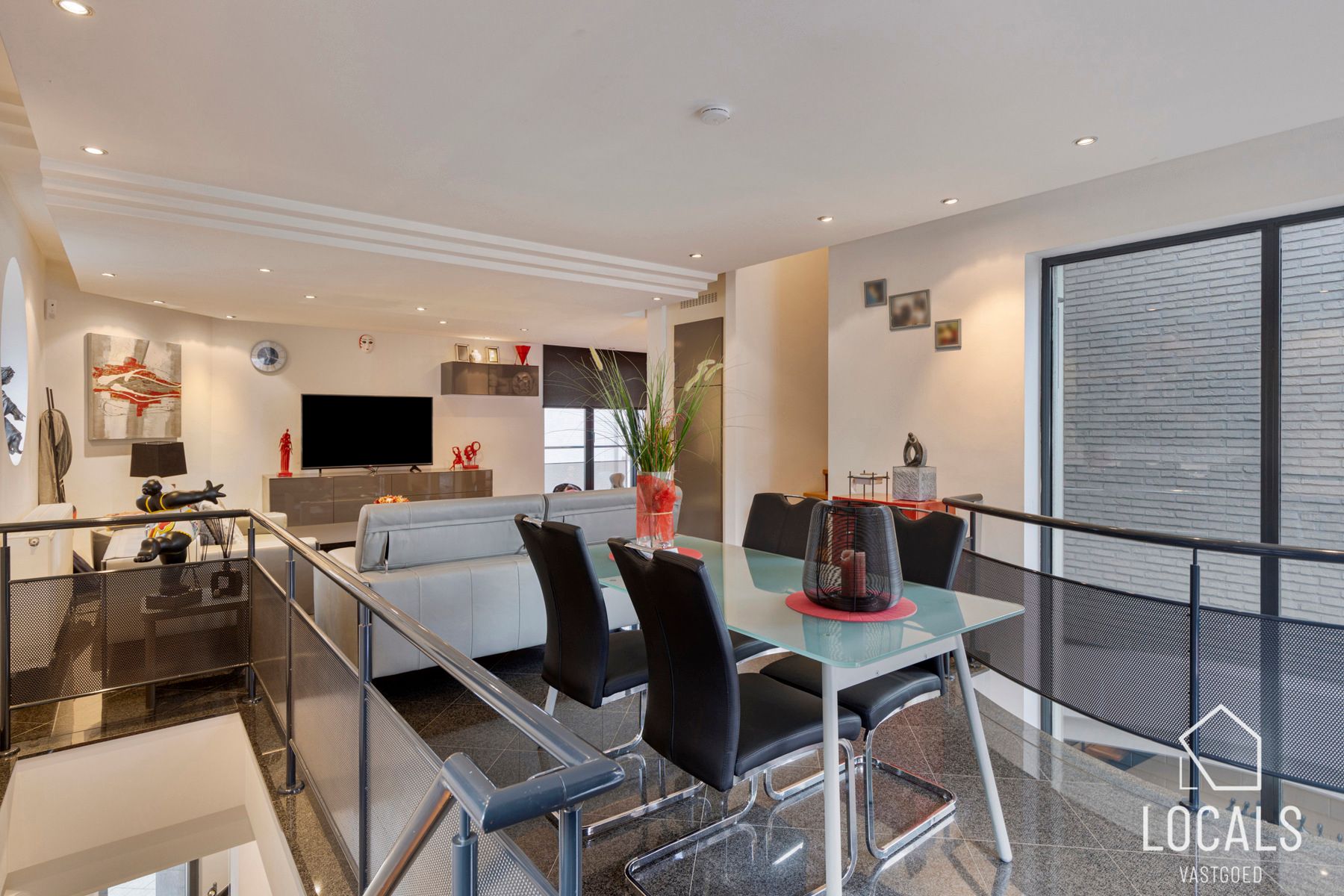 Moderne en elegante woning met garage foto 13