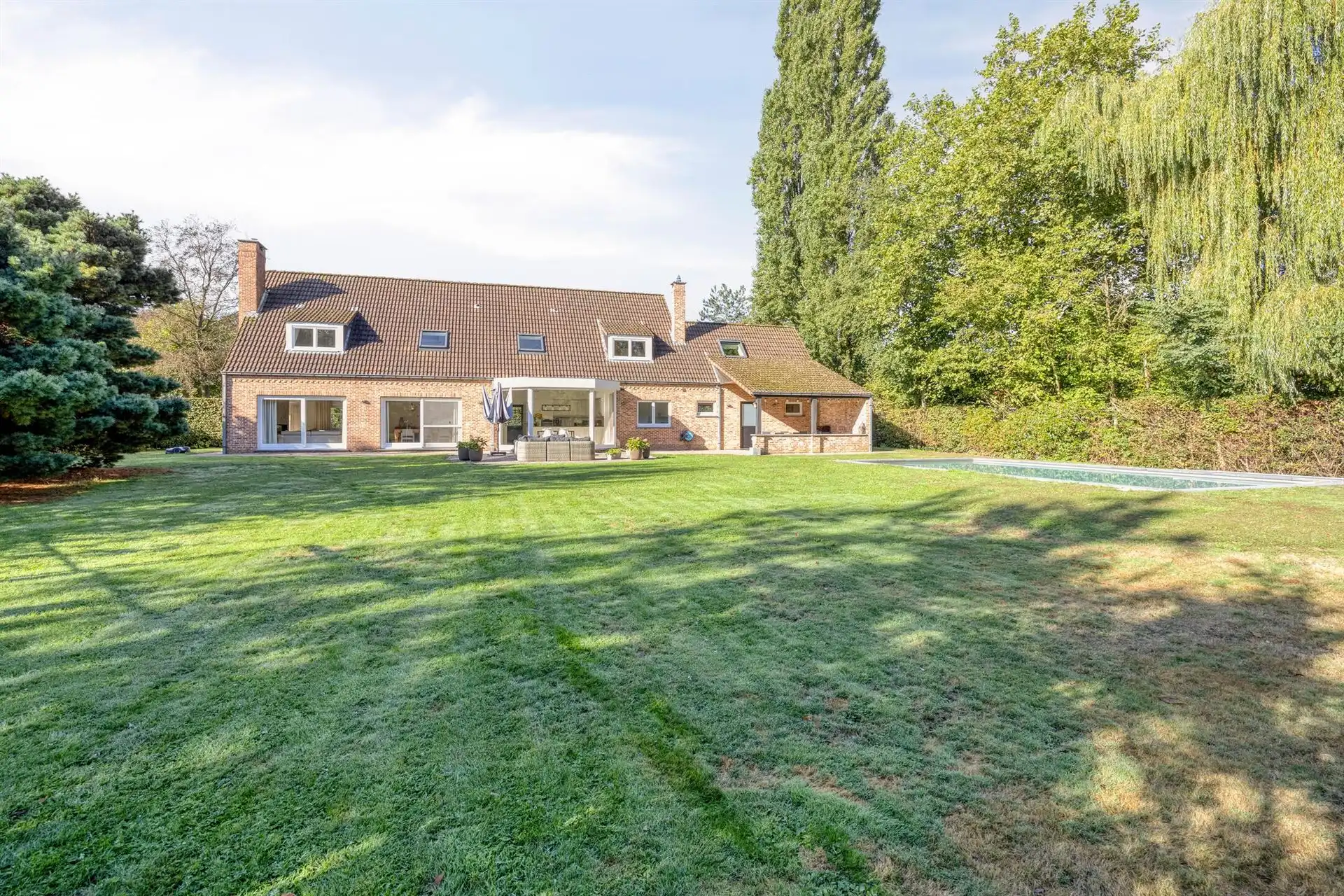 Prachtig gerenoveerde villa met 4 à 5 slpks en zwembad te Schilde foto 38