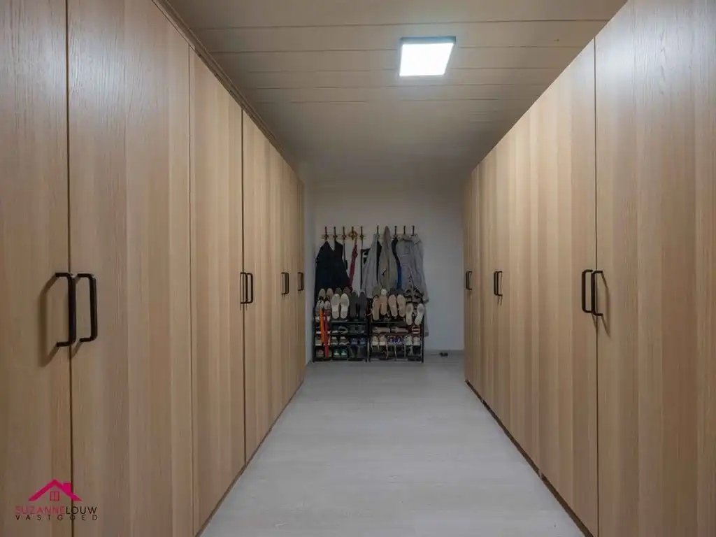 Riante vrijstaande woning met praktijkruimte foto 28