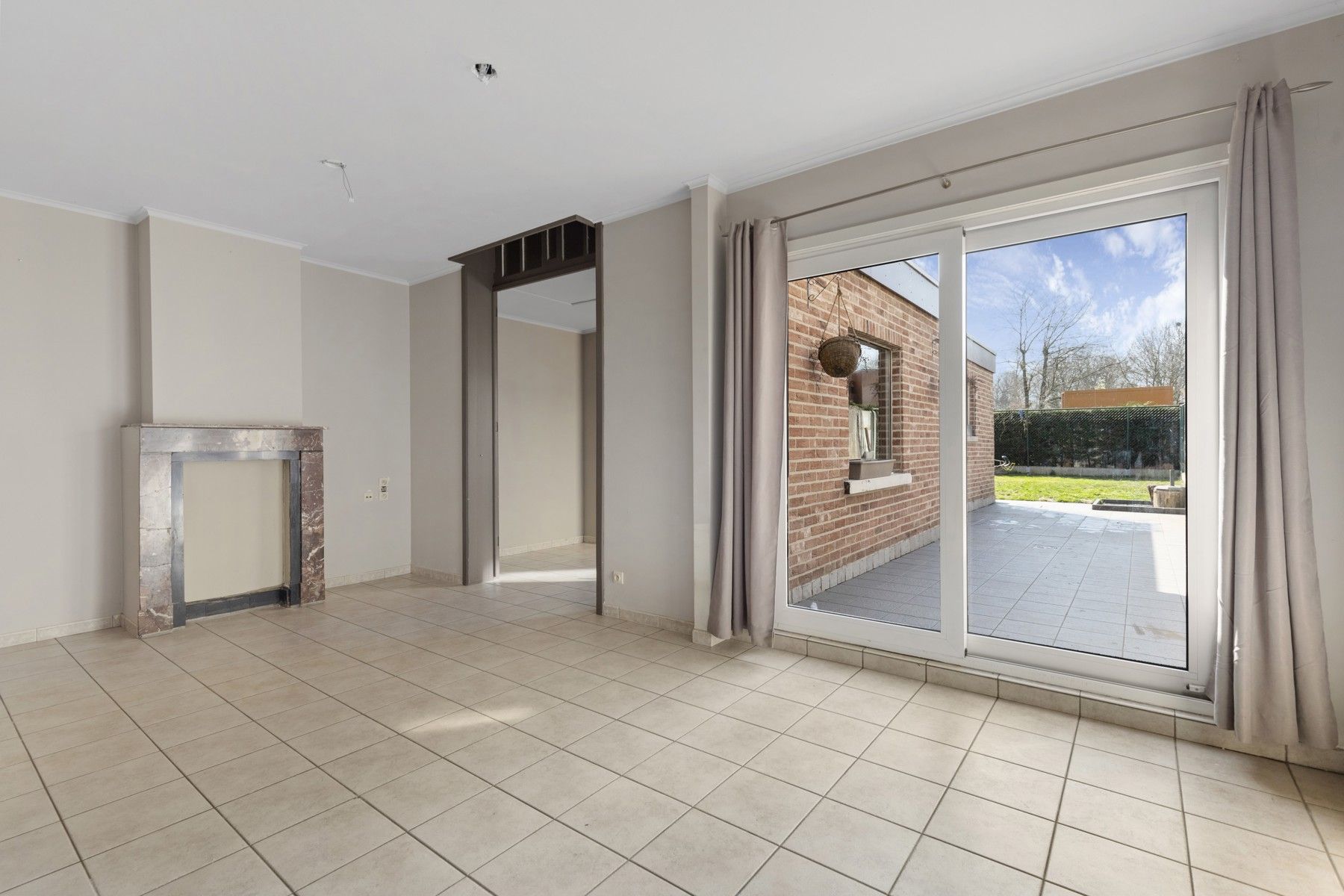 Halfopen bebouwing nabij centrum Heusden foto 6