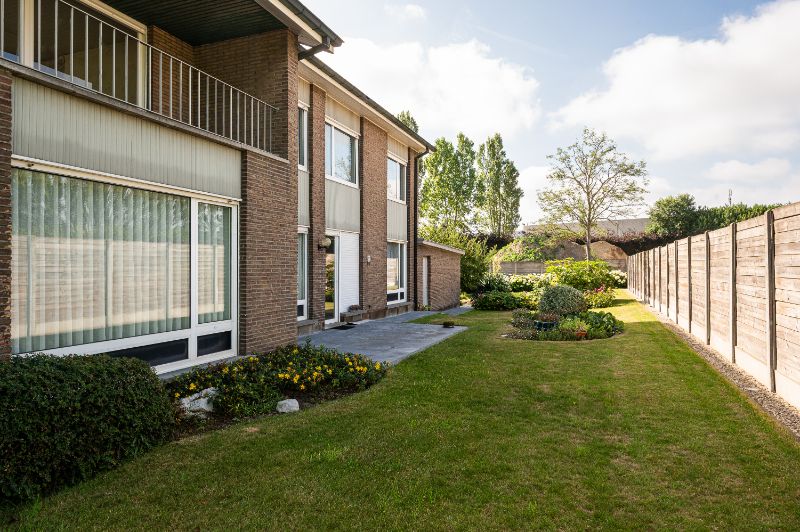 Zeer degelijke woning met veel potentieel foto 5