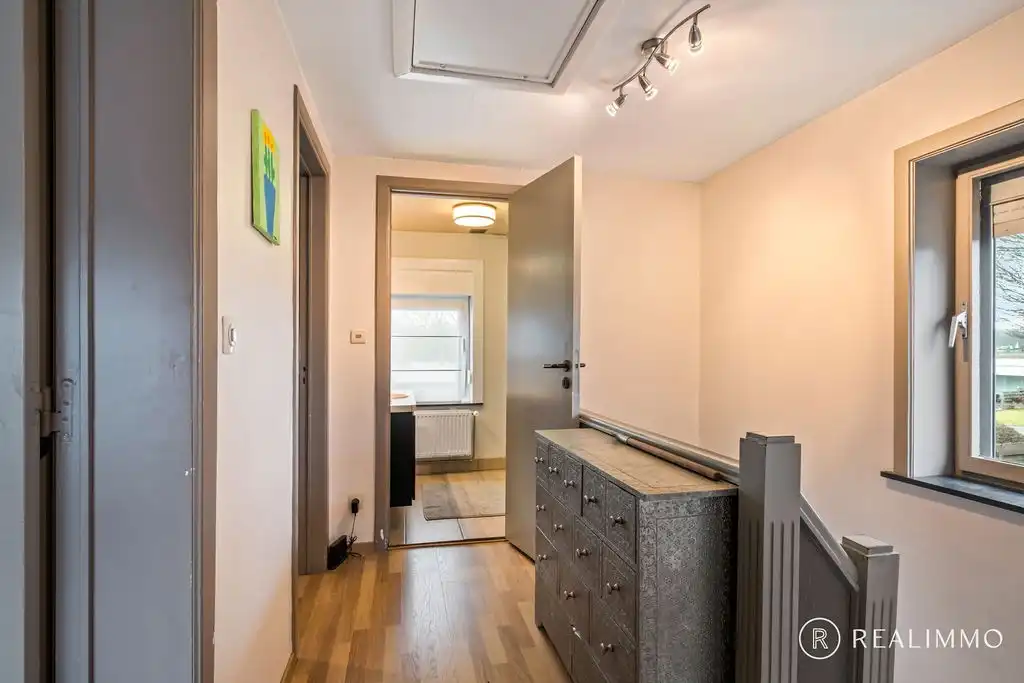 Instapklare halfopen bebouwing op 359 m² te Moen foto 9