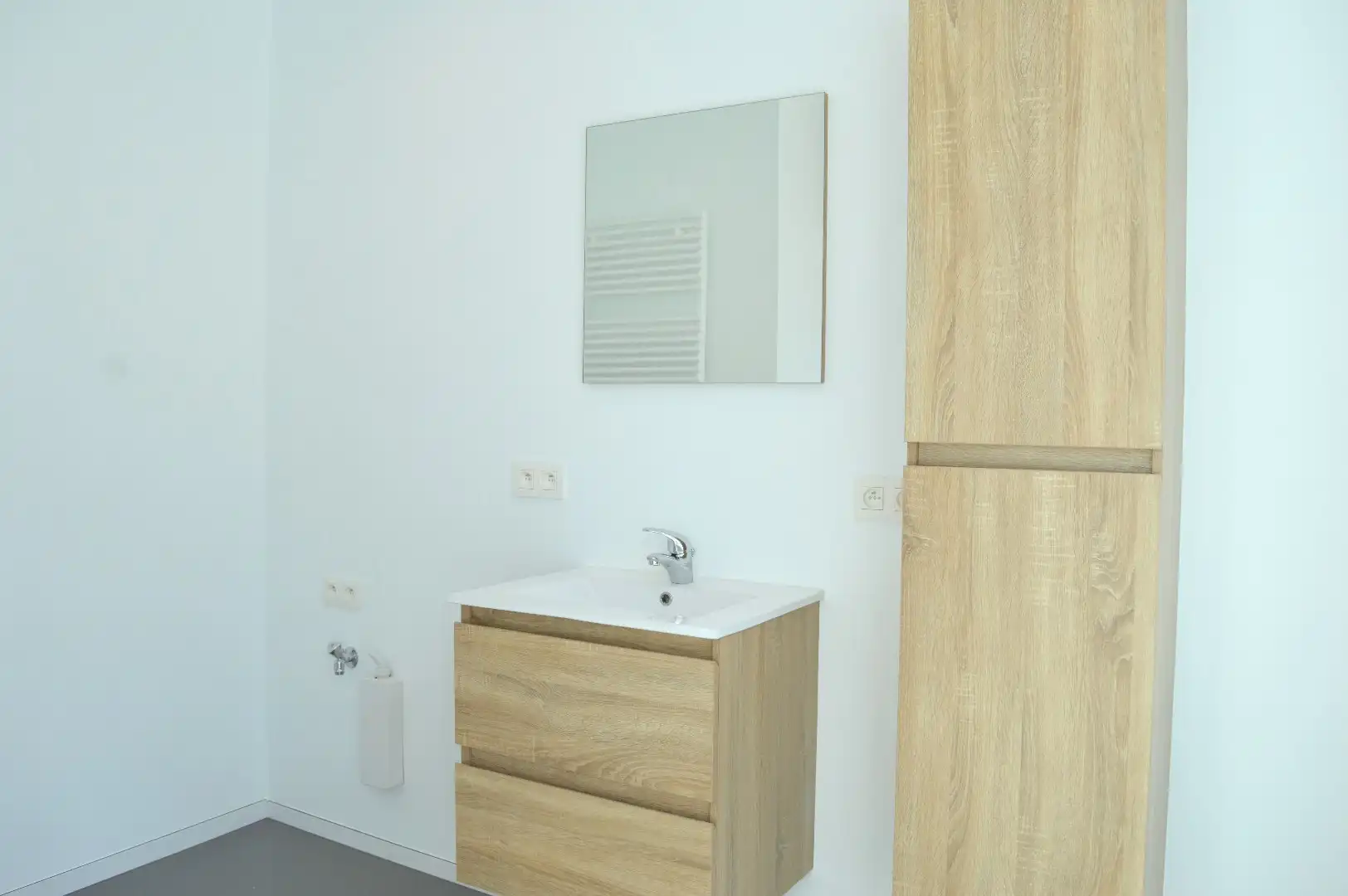 Gezellige woning met 2 slaapkamers en mooi stukje tuin te koop te Heule foto 7
