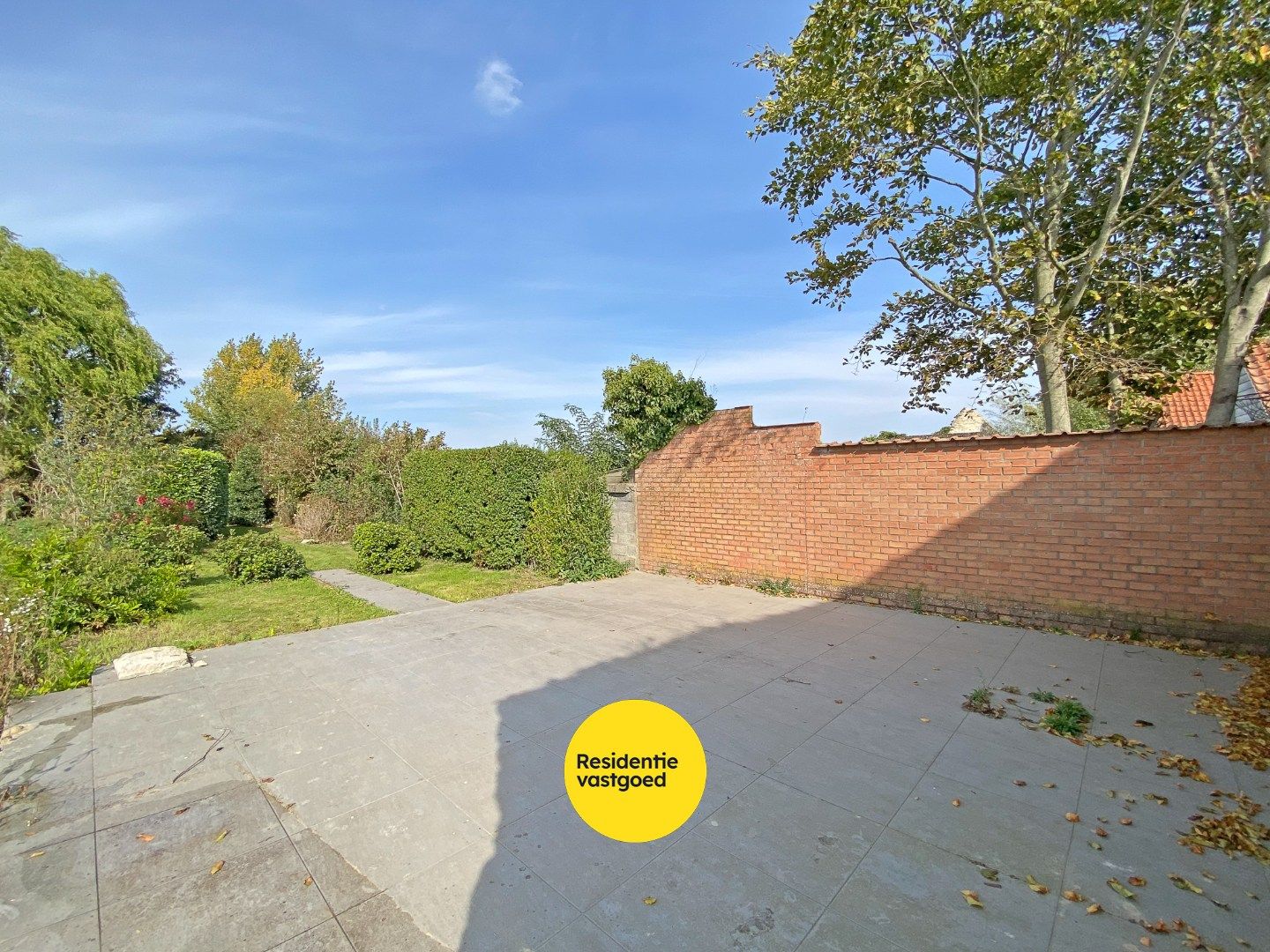 Ruime gezinswoning met 3 slaapkamers, grote tuin en garage.  foto 21