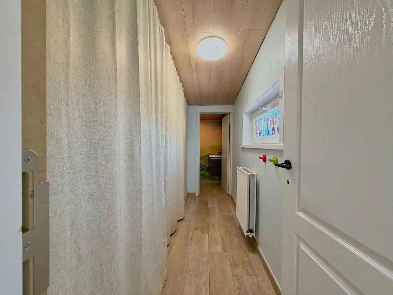 Instapklare gezinswoning (3 slpks) met tuin + 2x garage foto 8