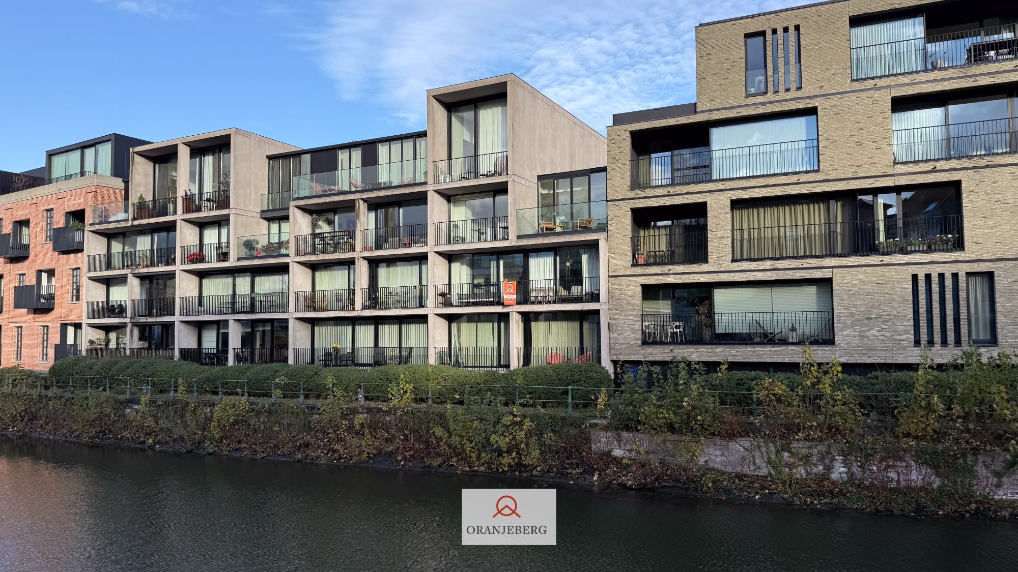 2 slk app met terras & uniek zicht op het water in centrum-Gent foto 2