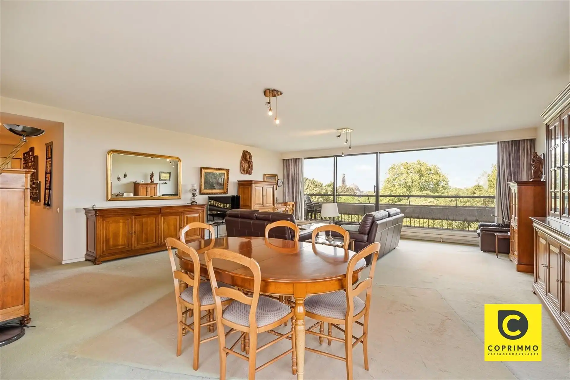 Riant hoekappartement met uitzonderlijk uitzicht! foto 2