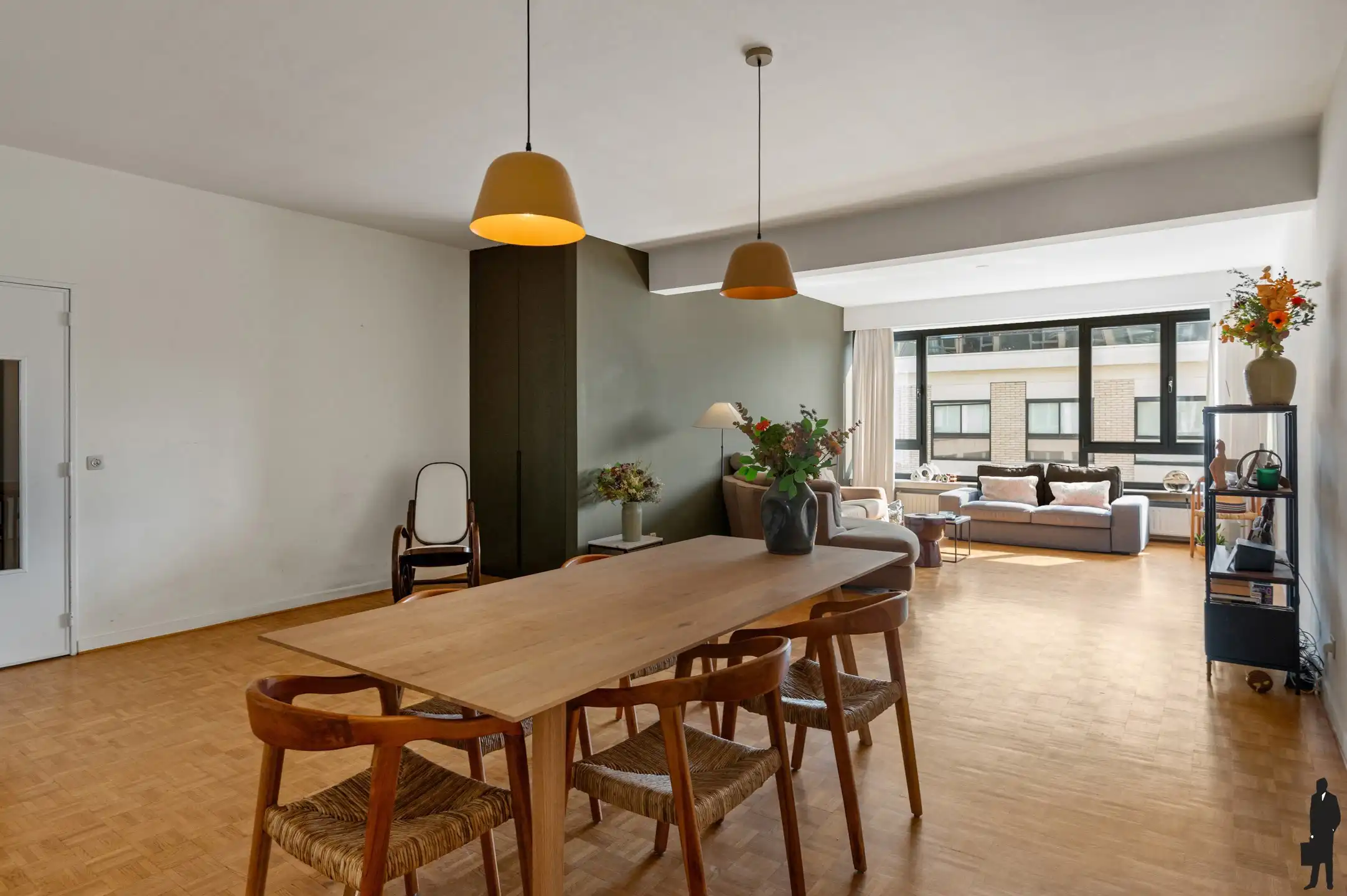 Lichtrijk 3-slaapkamer appartement met Zuidwest terras foto 2