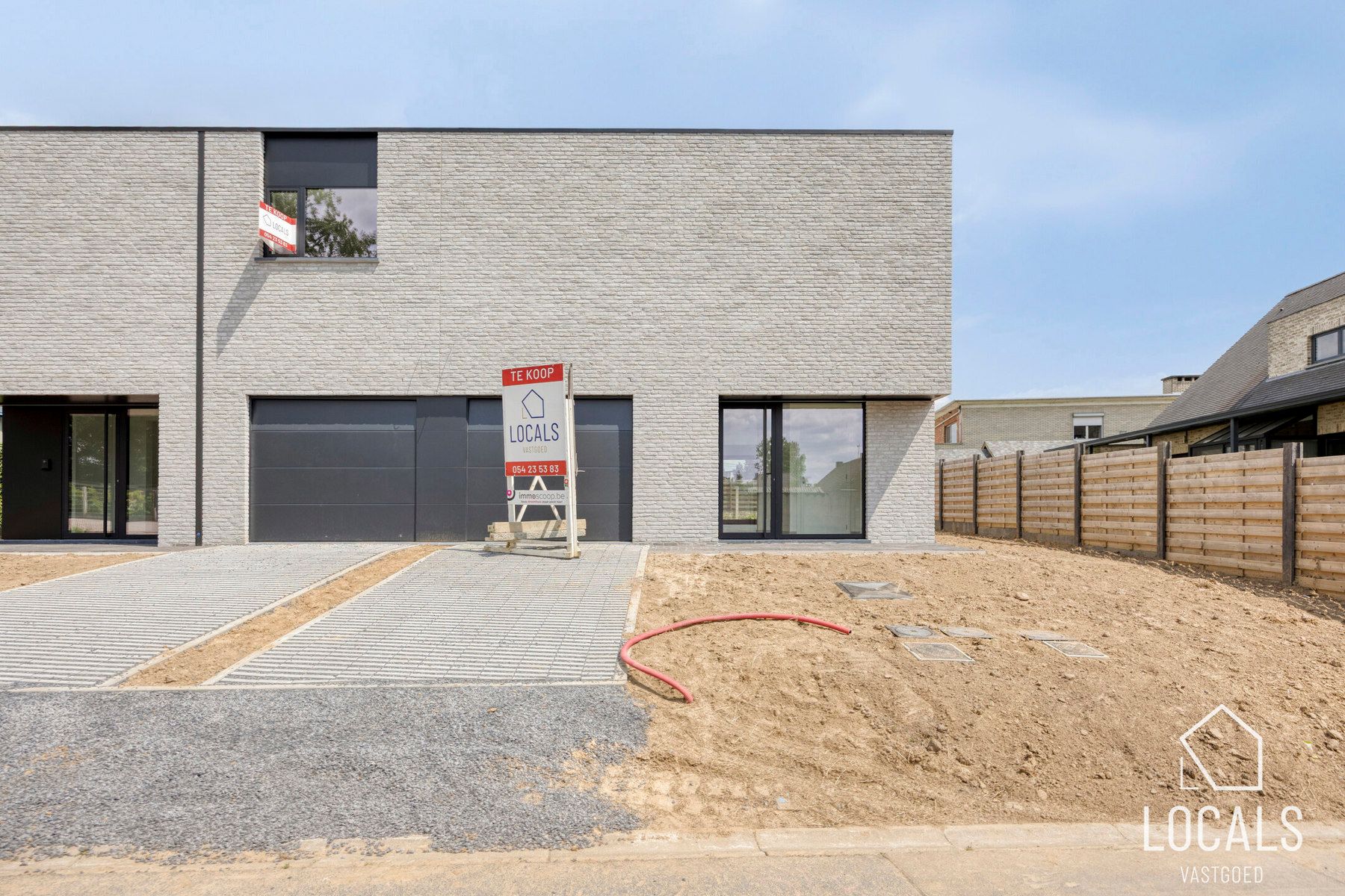 Energiezuinige en instapklare halfopen nieuwbouwwoning foto 24