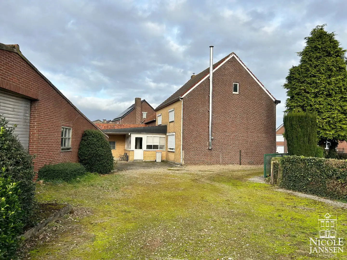 Te renoveren ruime hoevewoning  foto 21