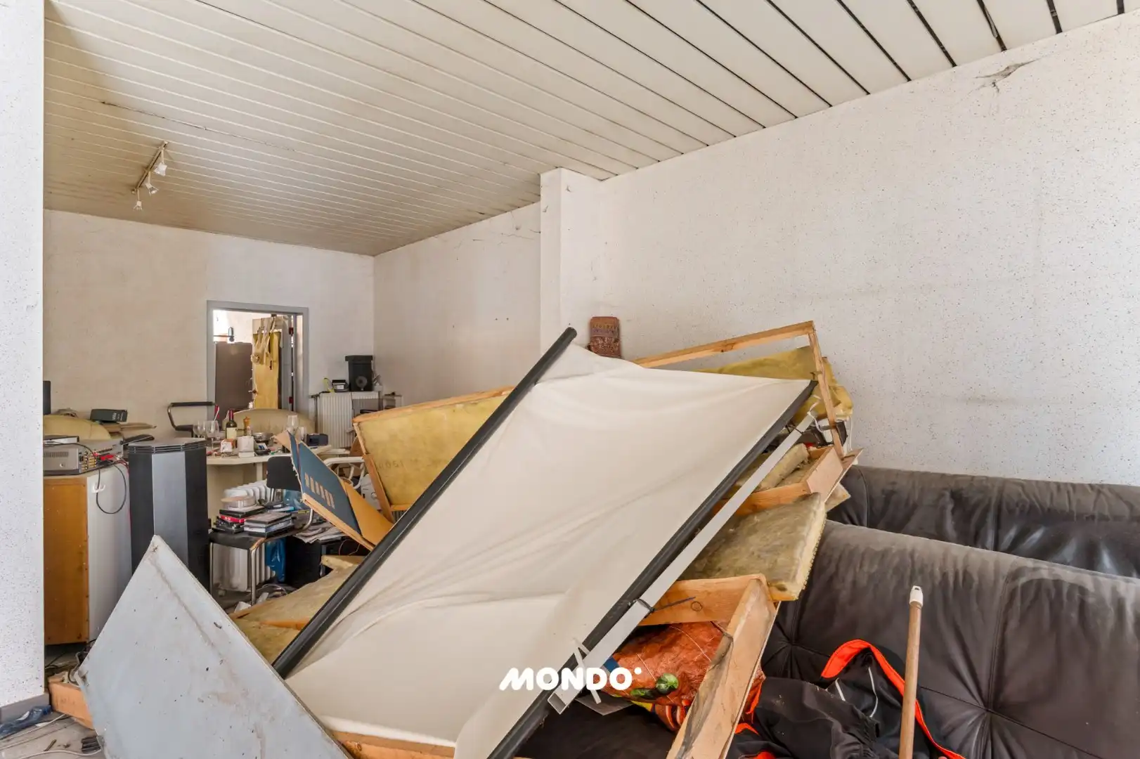 Gebouw met karaktervolle gevel in hartje Willebroek foto 5