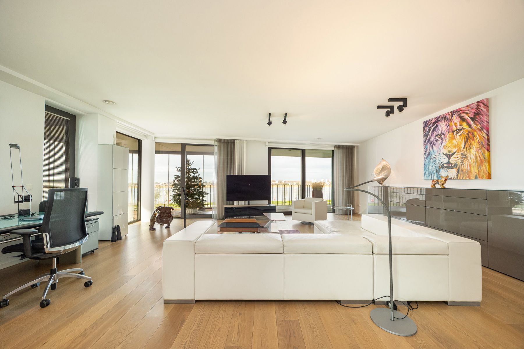 Riant luxe apppartement van 213 m² met Scheldezicht  foto 10