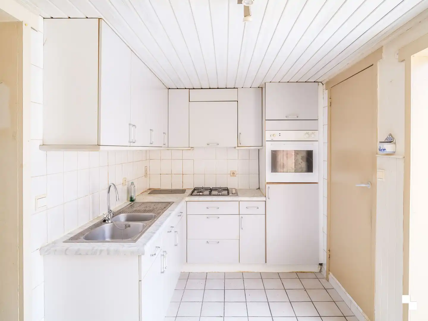 Te renoveren rijwoning met vier slaapkamers te Ledeberg foto 7