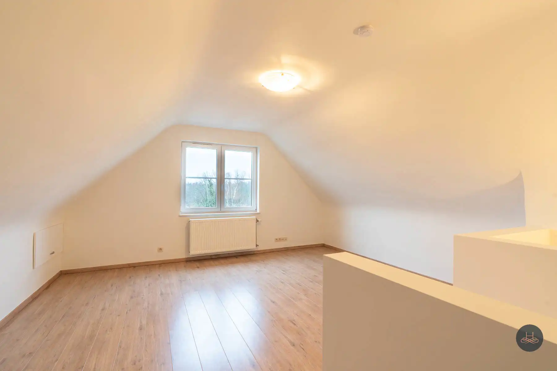 Zeer ruim triplex-appartement met 3 slaapkamers foto 25