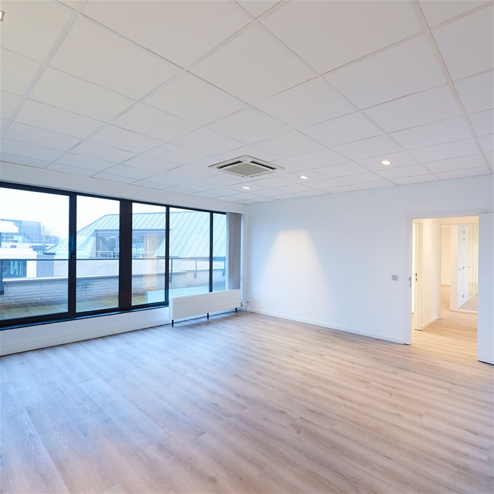 Kantoren te huur op zichtlocatie langs de Antwerpse Ring tussen 150m² en 363m² foto 9