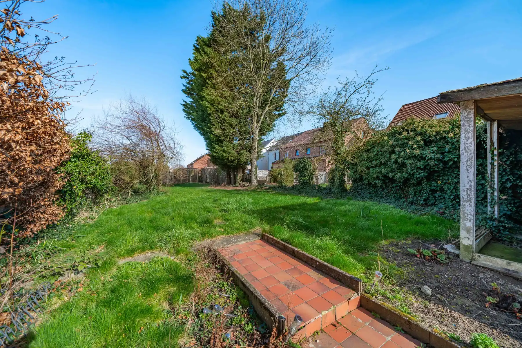 Grote woning in de dorpskern van Meerbeek foto 25