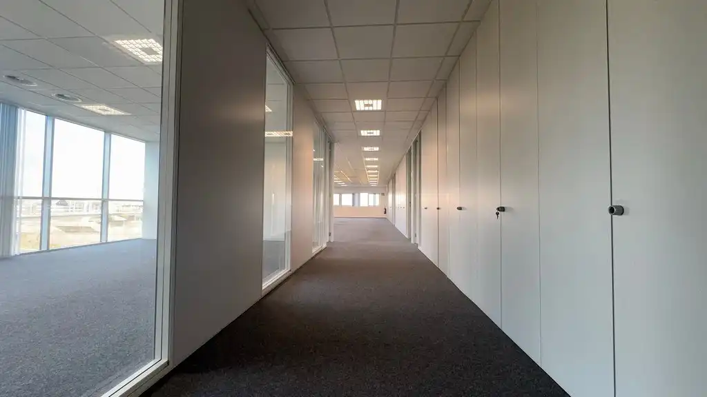 Standalone kantoorgebouw te huur langs R4 in Merelbeke-Melle foto 11