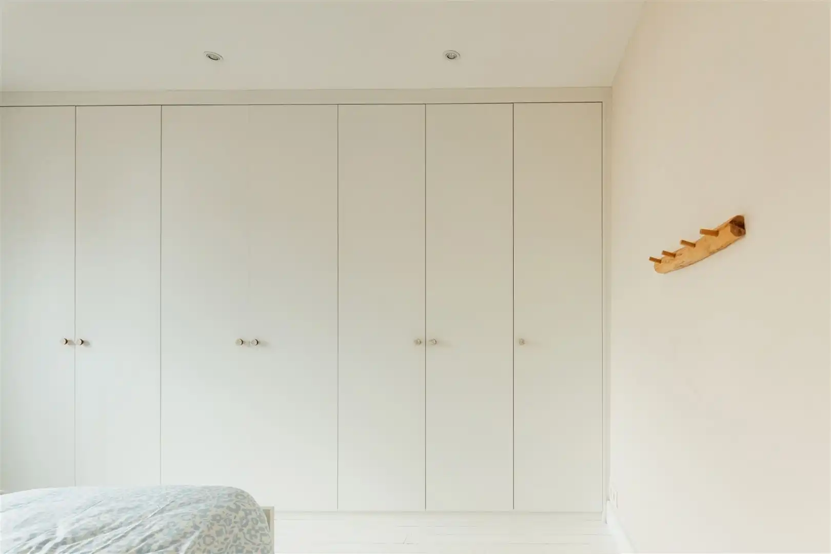Opbrengsteigendom met praktijk en duplex appartement foto 18