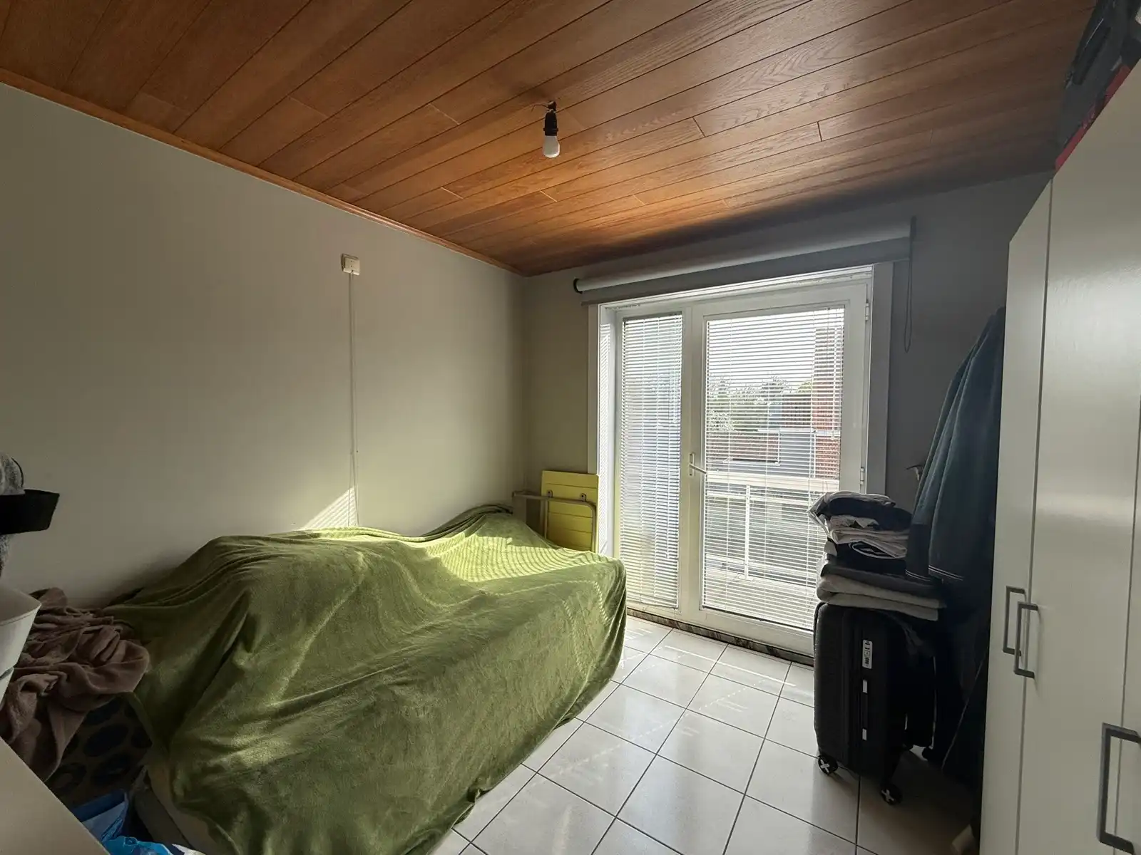 Lichtrijk appartement gelegen nabij centrum op de derde verdieping van kleinschalige bouw.  foto 7