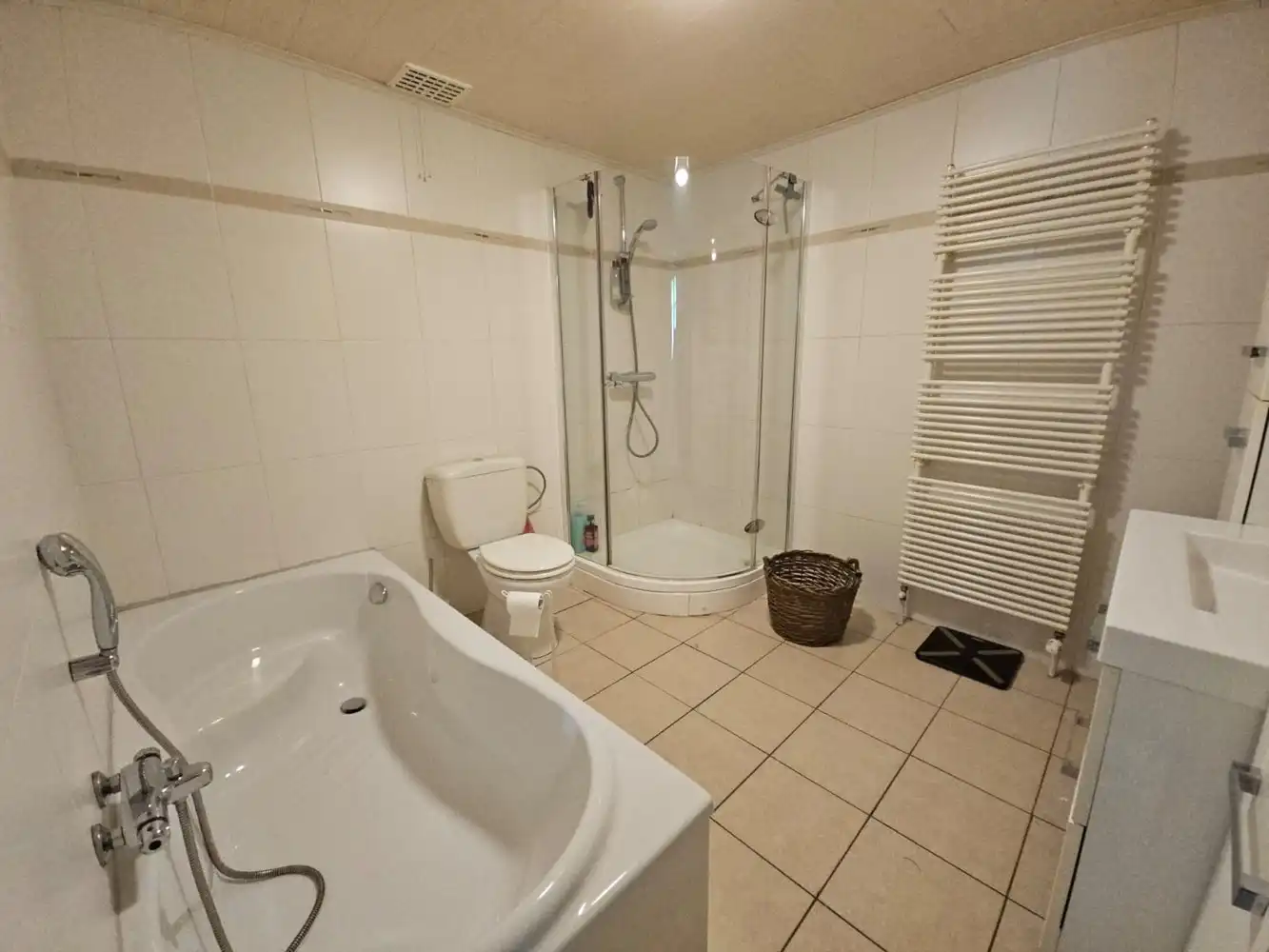 Ruime, charmante woning op een perceel van 57a80ca foto 12