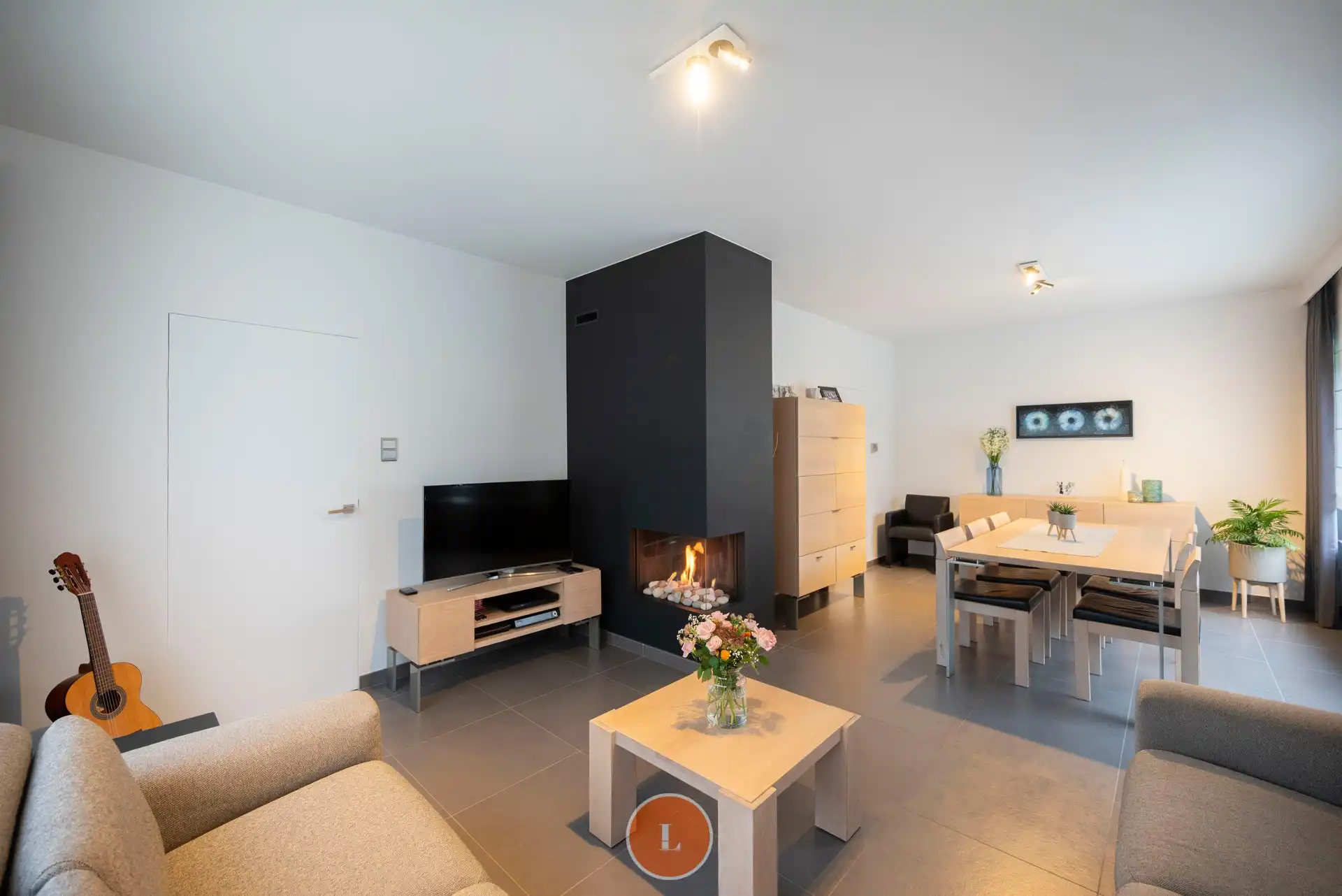 Ruime en rustige gelegen woning op een perceel van 445m² foto 2